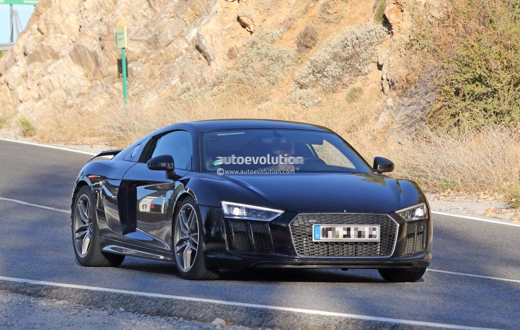 Wallpaper #yWco-pIBSpphPi3-TI9159 Spyshots 2019 Audi R8 GT Flaunts Two Huge Oval Exhaust Pipes