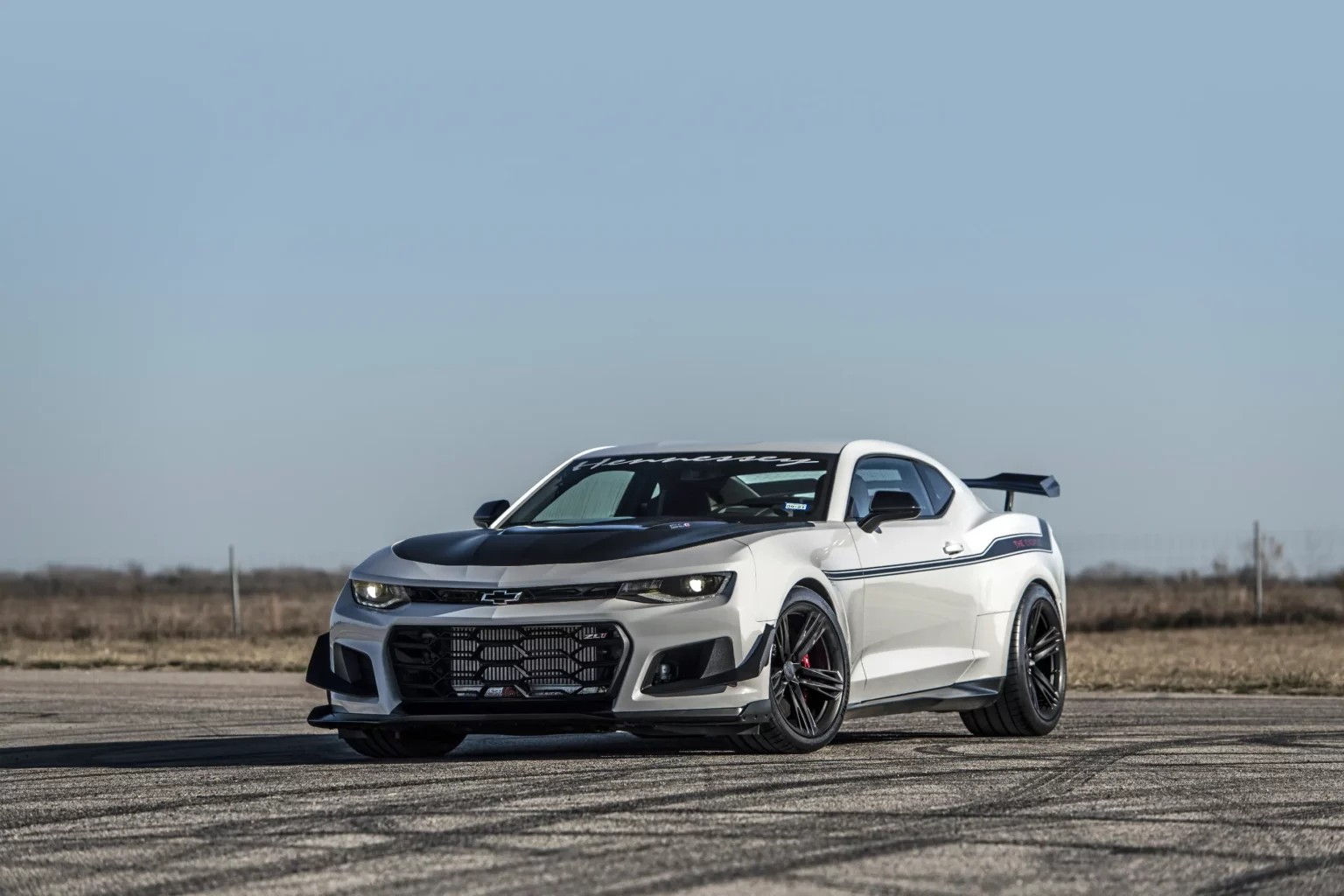 Wallpaper #d_uXg5cBx-Hc5Y20Oq4C129 You Can Still Buy a Brand New Chevy Camaro Zl1 Albeit from Hennessey