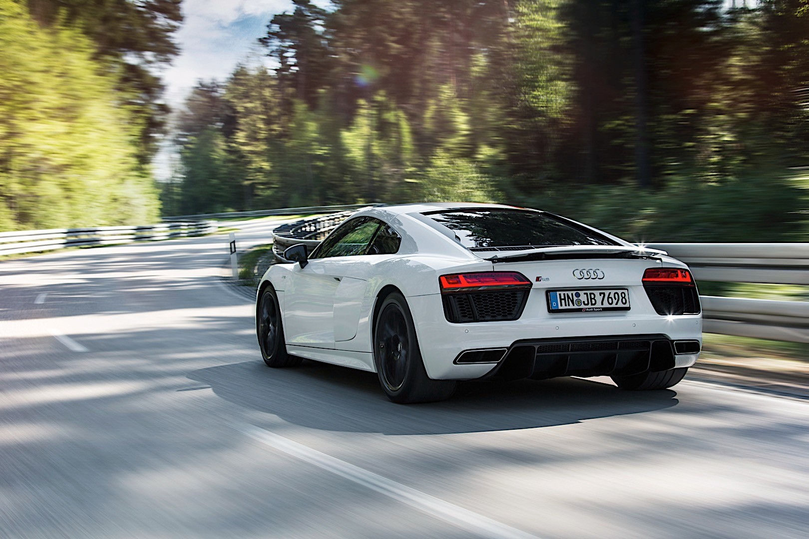 Wallpaper #YaU4OJMBVBiSkHCah42T362 R8 V10 Plus vs Tt Rs R Makes for a Very Close All Audi 1220 Hp Race