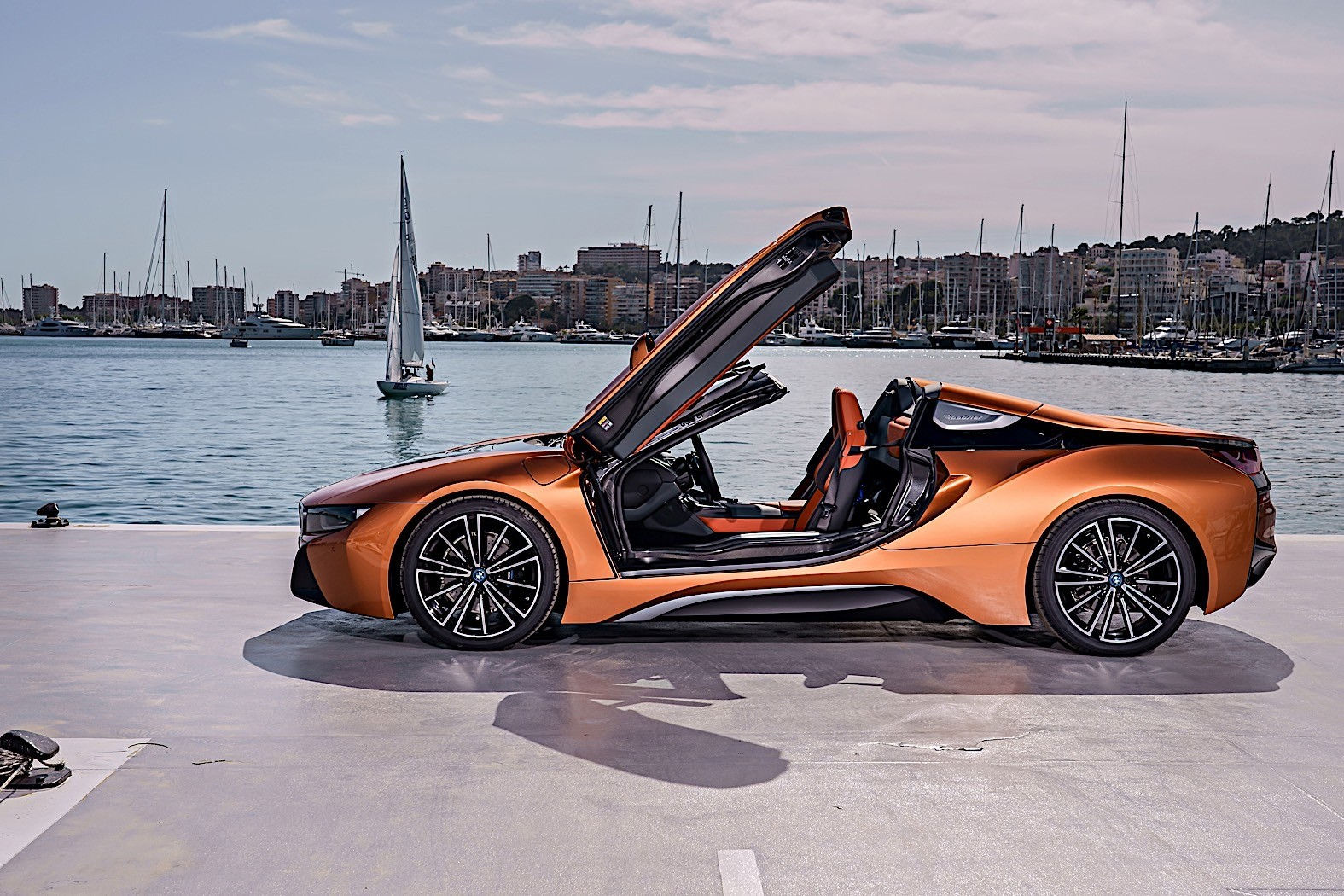 Wallpaper #YGdS-JIBSpphPi3-y4lG293 BMW Shows the New i8 Roadster in Extensive Photo Gallery Autoevolution