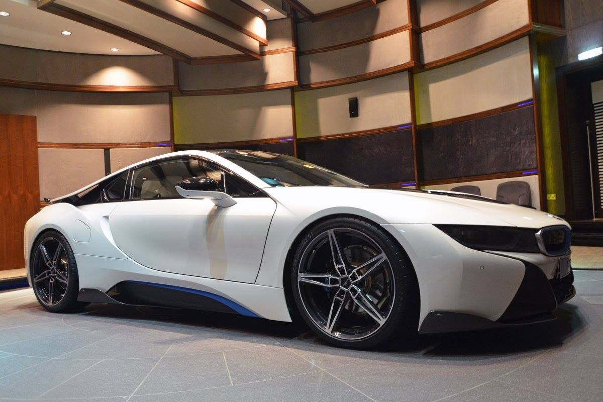 Wallpaper #OhkcGo8BtGB6xQ78eHQi51 BMW i8 with Ac Schnitzer Package Showcased by BMW Abu Dhabi Autoevolution
