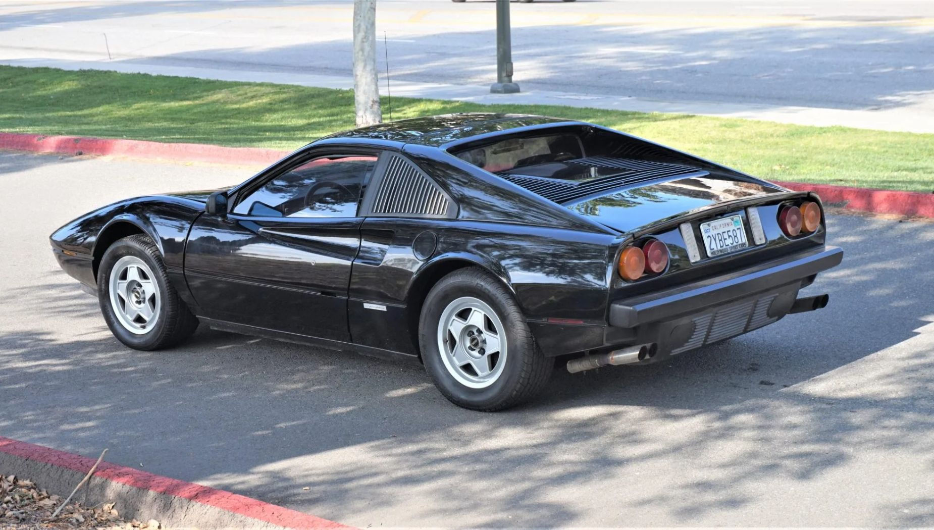 Wallpaper #9yxhSZMB0E1QgA7w2fLL257 Pontiac Fiero from Gm Failure to Successful Building Block for Ferrari