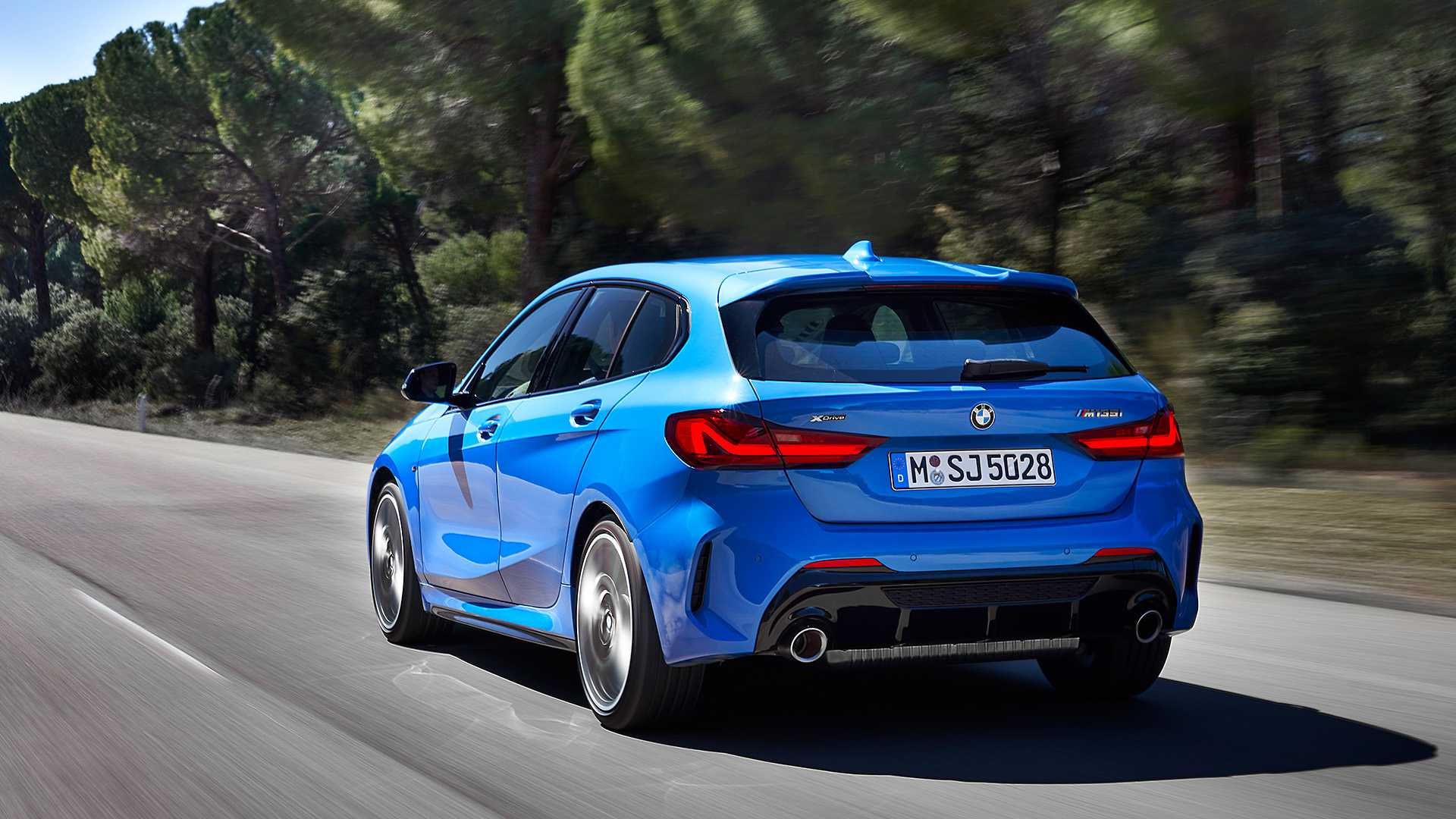 Wallpaper #EWfQ-JIBSpphPi3-YIsj82 2020 BMW 1 Series Hatchback Debuts with 20 Liter Turbo Engine in M135i