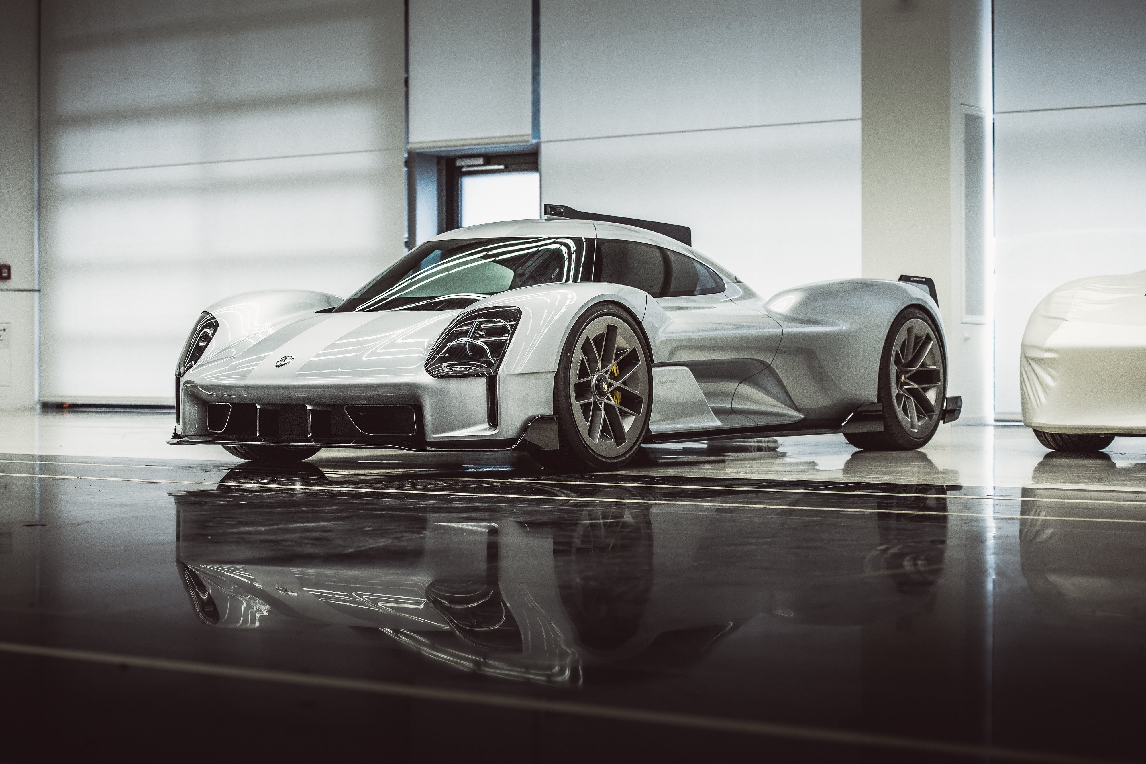 Wallpaper #yBkrBI8BtGB6xQ78QE2w33 Porsche Secretly Built a Le Mans Hypercar Concept Last Year Also a