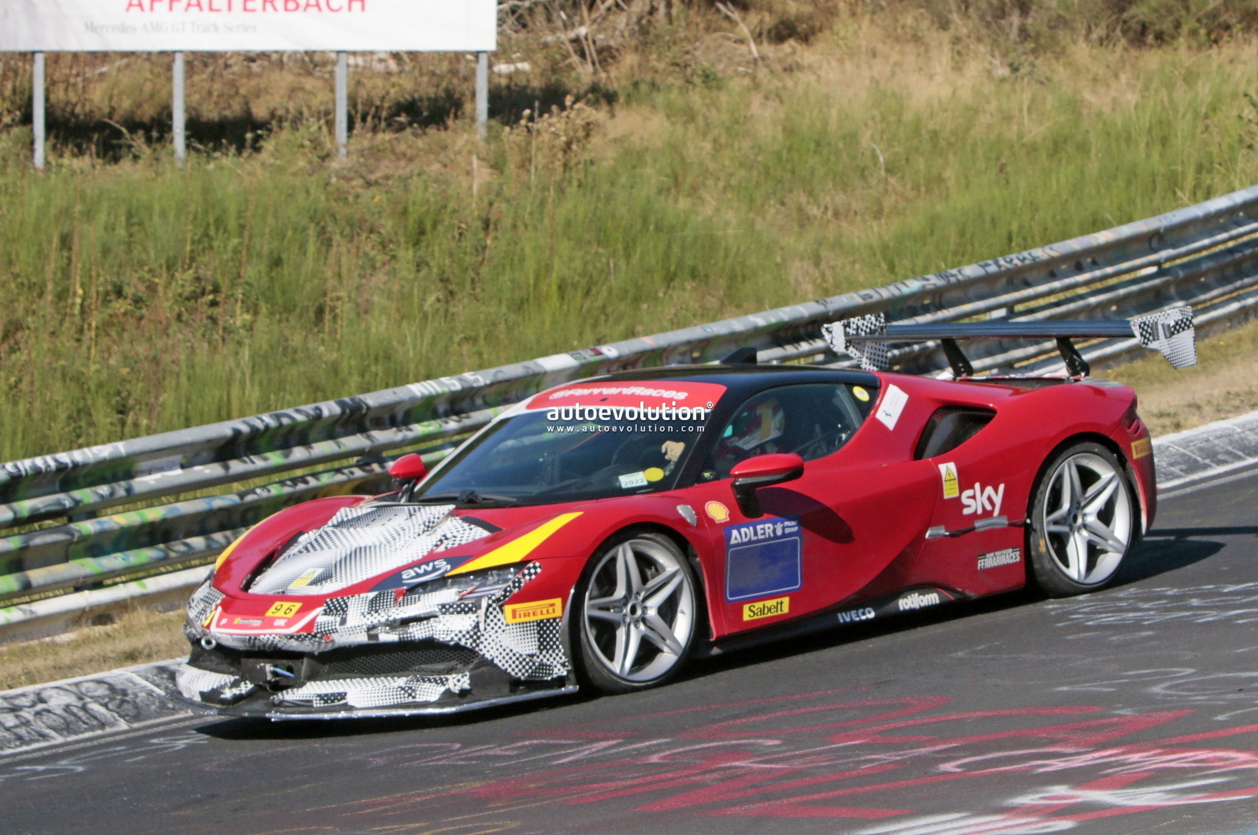 Wallpaper #Ihq5UZMB1yWOL4qgL4I_256 Ferrari Sf90 with Massive Rear Wing Spied at the Ring Possible