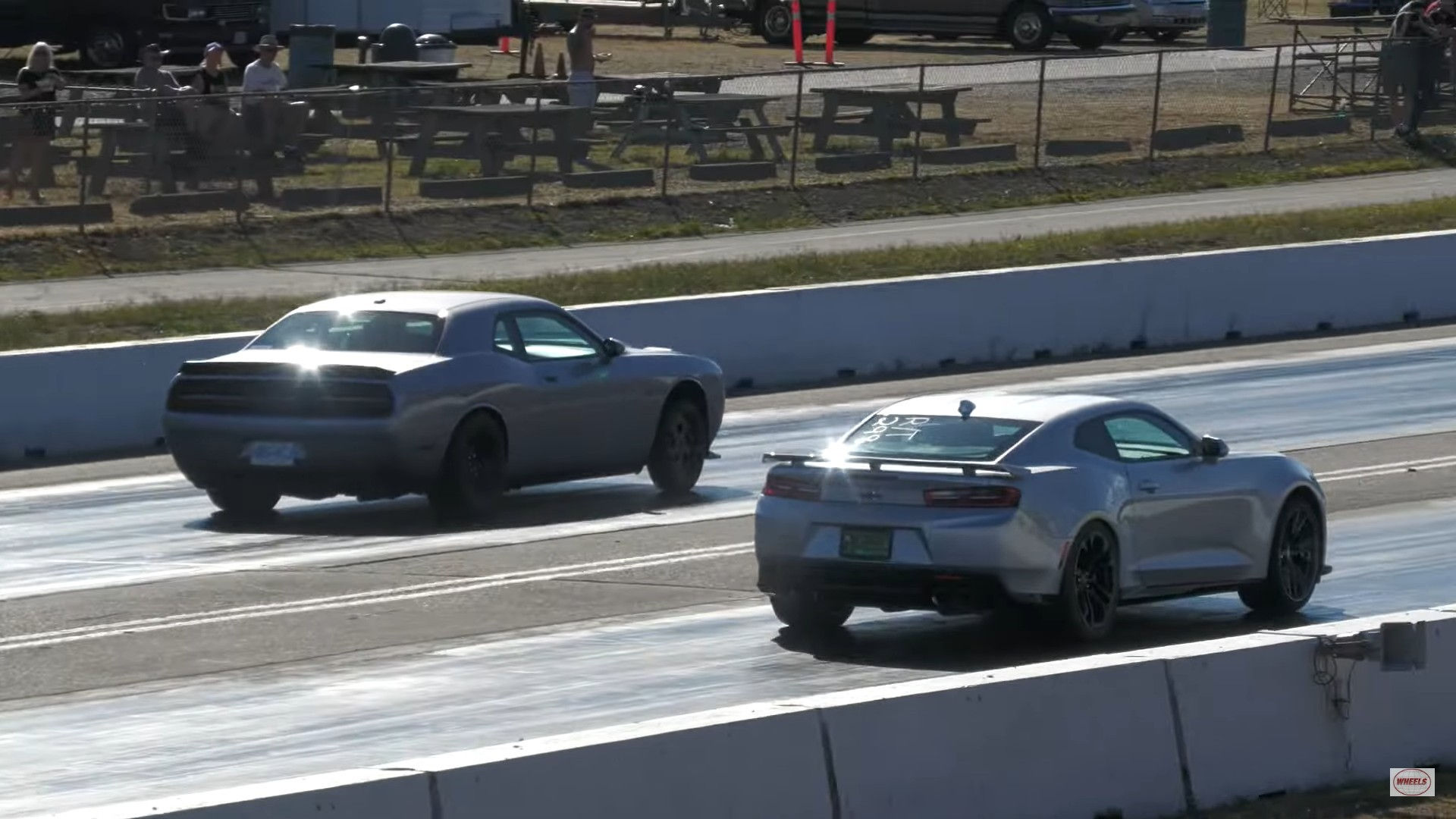 Wallpaper #9e8PTJMBMN-XEVvV-jzI79 Chevy Camaro Zl1s Drag Challenger and Charger Srt Hellcats Do They