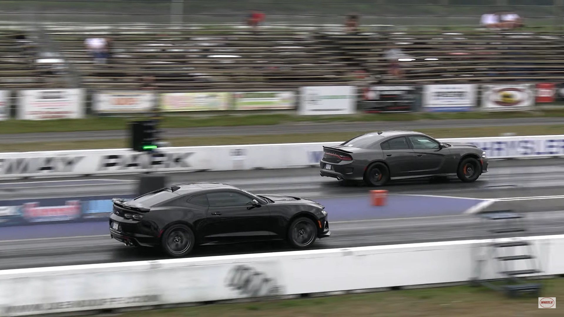 Wallpaper #9e8PTJMBMN-XEVvV-jzI62 Chevy Camaro Zl1s Drag Challenger and Charger Srt Hellcats Do They