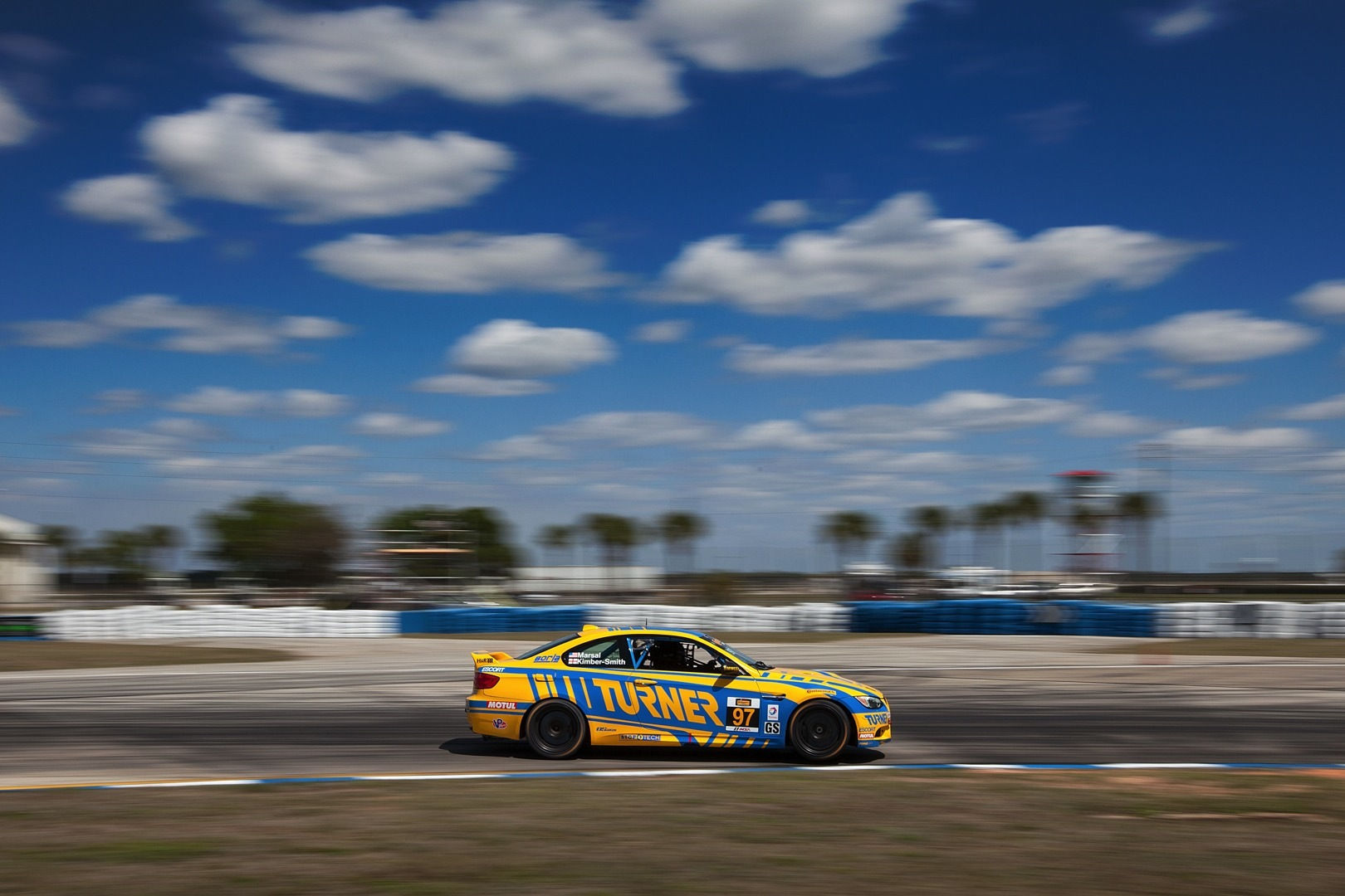 Wallpaper #CWfW5pIBSpphPi3-DTVr191 BMW Teams Finish on the Podium in Ctscc at Sebring Autoevolution