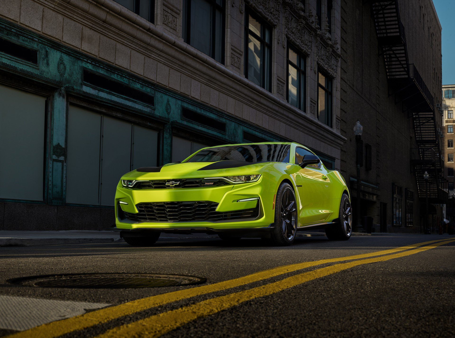Wallpaper #g2c785IBSpphPi3-BnRg413 2021 Camaro Gains Wild Cherry Design Packages and New Exterior Color