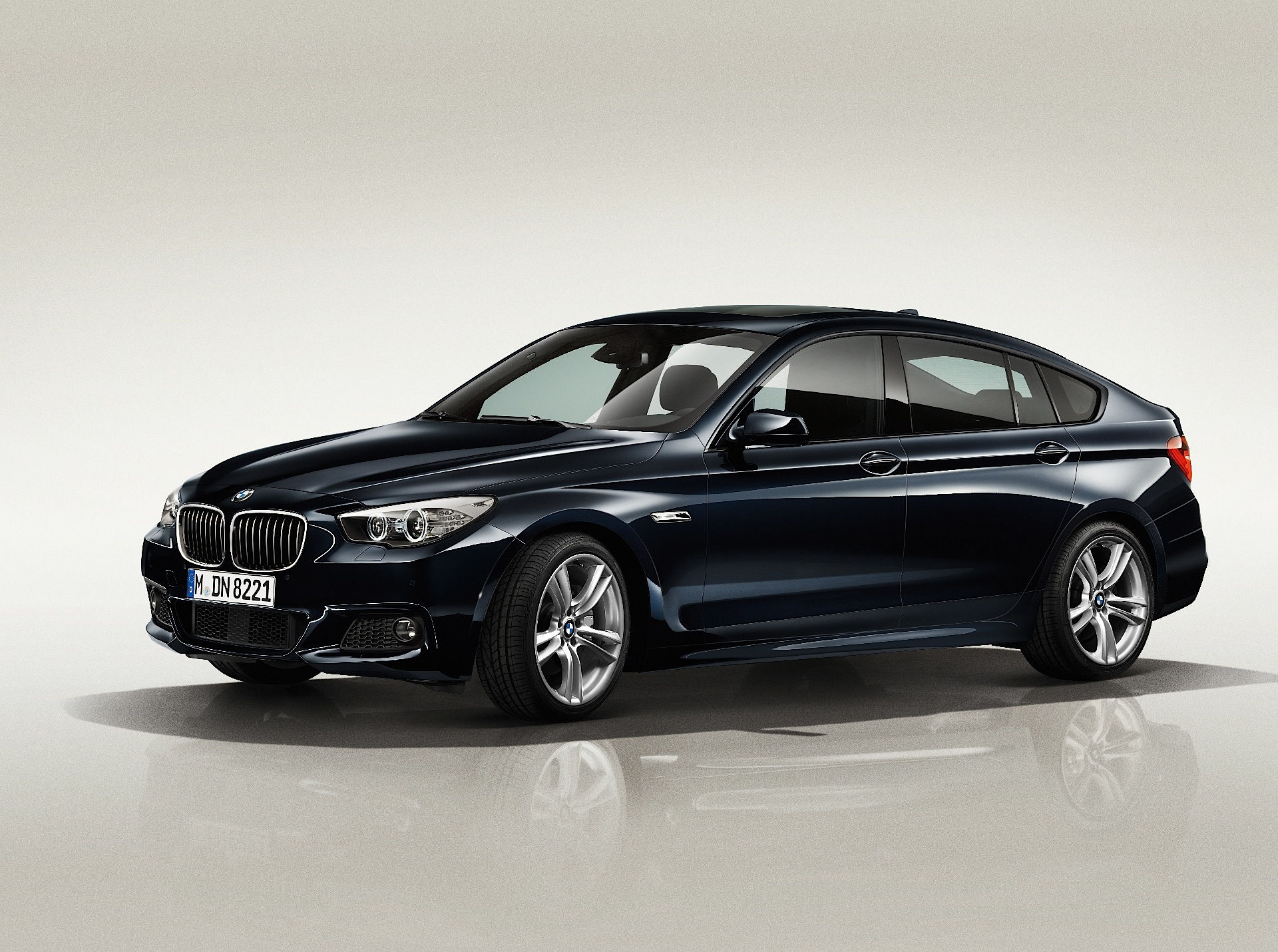 Wallpaper #932v8Y4Bnwiau_P60glW6 BMW 5 Series Gran Turismo Specs Photos 2009 2010 2011 2012 2013
