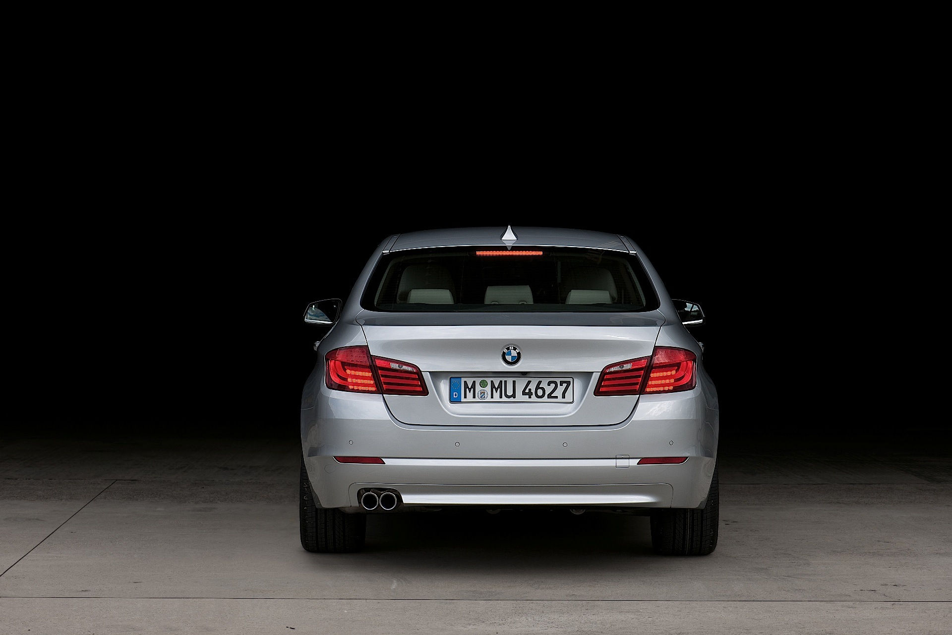 Wallpaper #82fI-JIBSpphPi3-voof83 BMW 5 Series F10 Specs 2009 2010 2011 2012 2013 Autoevolution