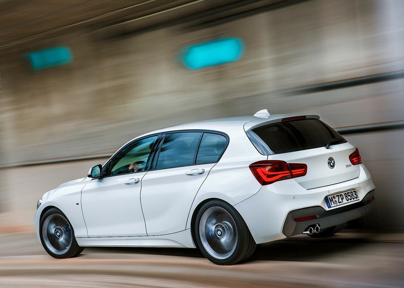 Wallpaper #v9vpX5cBzF5tfotJ1uTL39 2015 BMW 1 Series 5 Door F20 Lci Specs Performance Photos