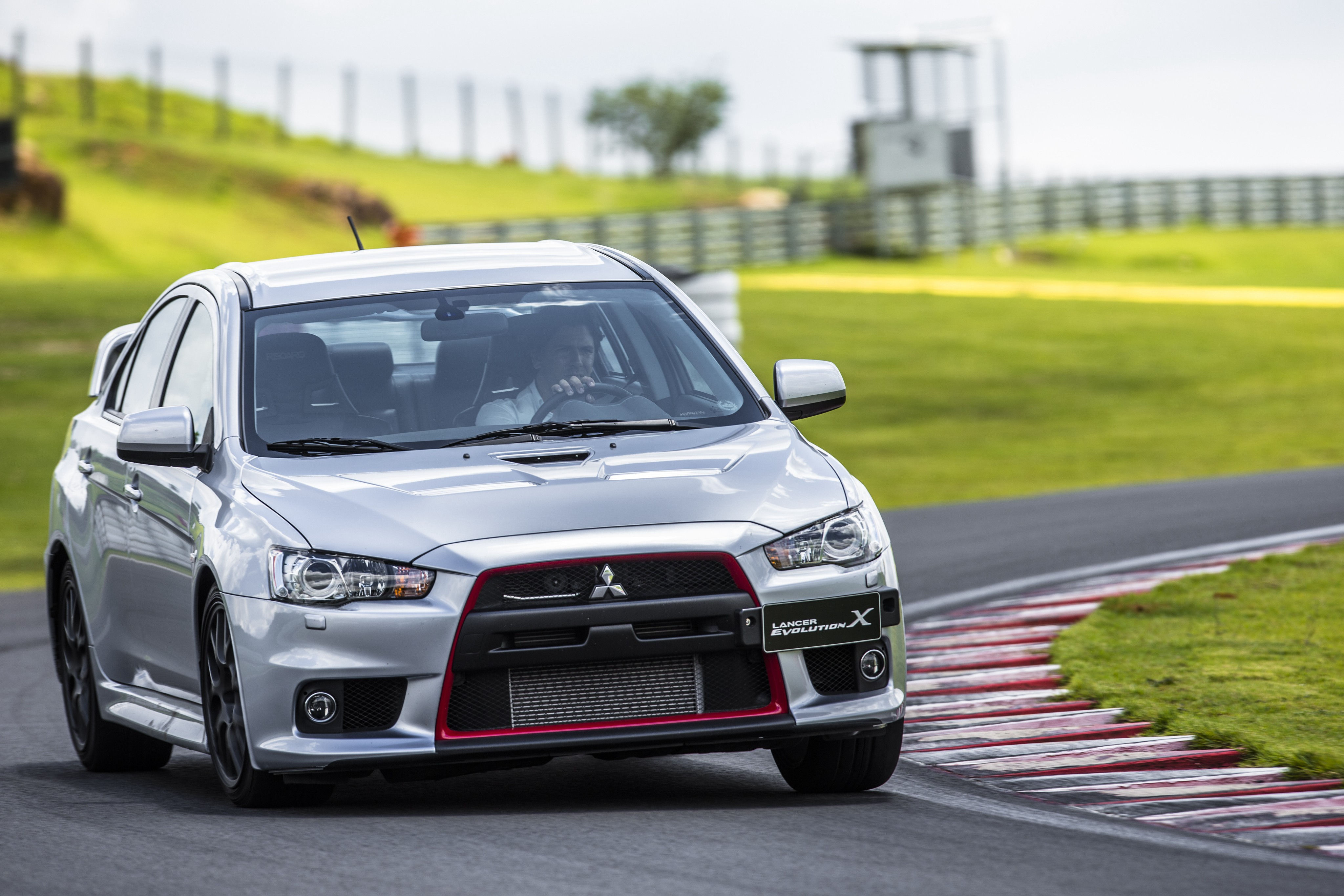 Wallpaper #eRr7UZMB1yWOL4qgCoI4161 Mitsubishi Lancer Evolution X Specs Photos 2008 2009 2010 2011