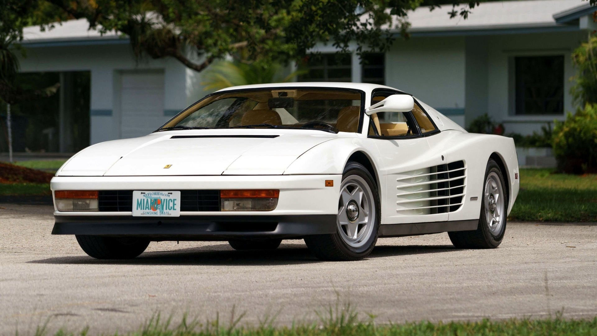 Wallpaper #L_AJf5cBi4JM6agGmiBh3 Miami Vice Ferrari Testarossa Heading to Auction Autoevolution
