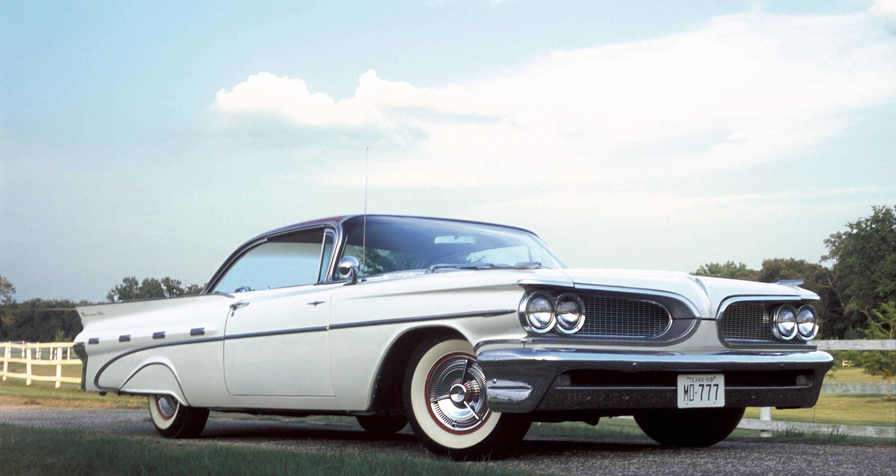 Wallpaper #cQBv7I4BSdW8dNouOBRc11 Pontiac Bonneville Specs Photos 1959 1960 Autoevolution