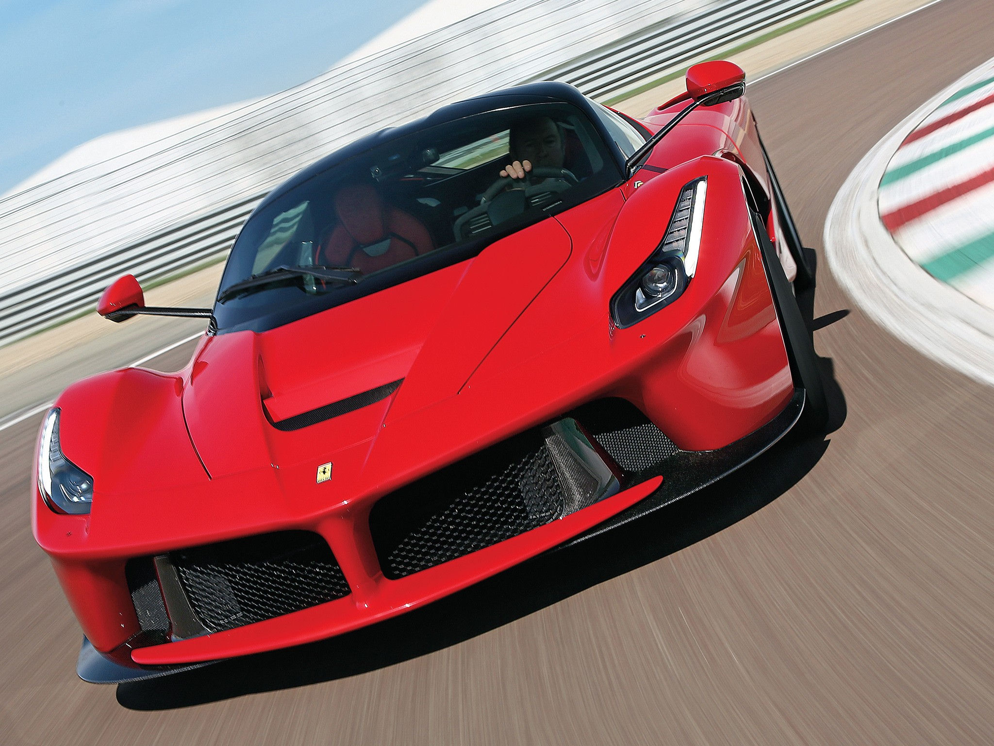 Wallpaper #IamqKZMBMYaX5LKBcdT373 Ferrari Laferrari Specs Photos 2013 2014 2015 Autoevolution