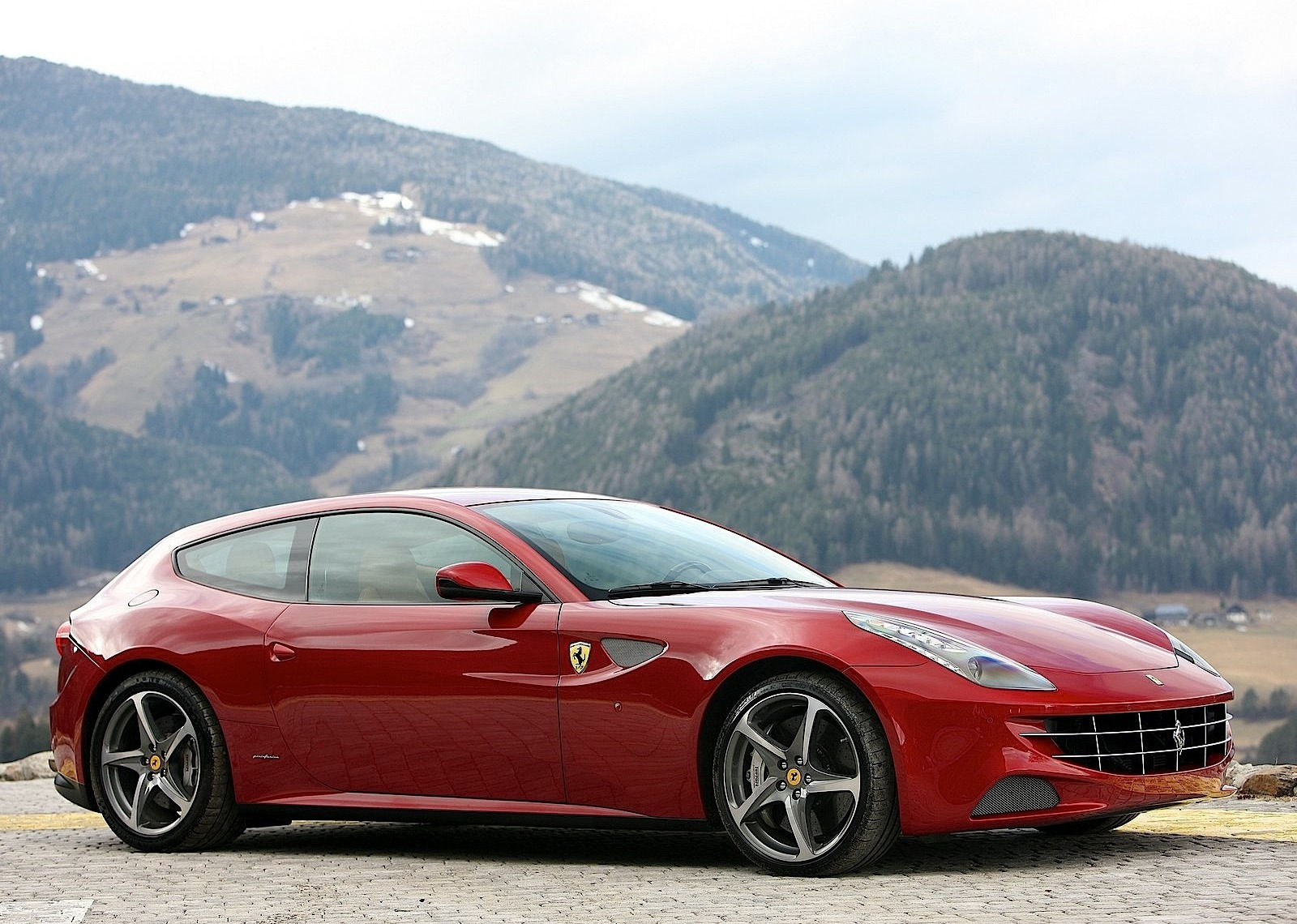 Wallpaper #w30O8o4Bnwiau_P6FwrP9 Ferrari Ff Specs Photos 2011 2012 2013 2014 2015 2016