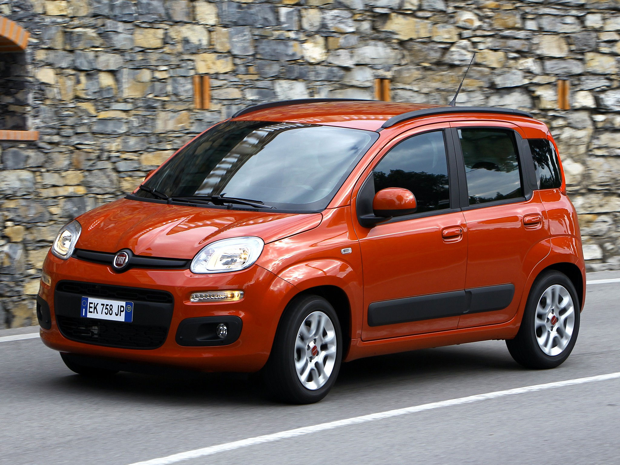 Wallpaper #emeVBJMBSpphPi3-Tbgl79 Fiat Panda