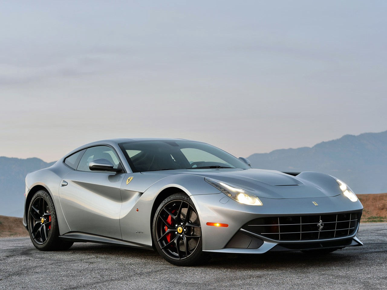 Wallpaper #KkUtpo4B7YBJg1BVRaYs18 Ferrari F12 Berlinetta Specs Photos 2012 2013 2014 2015