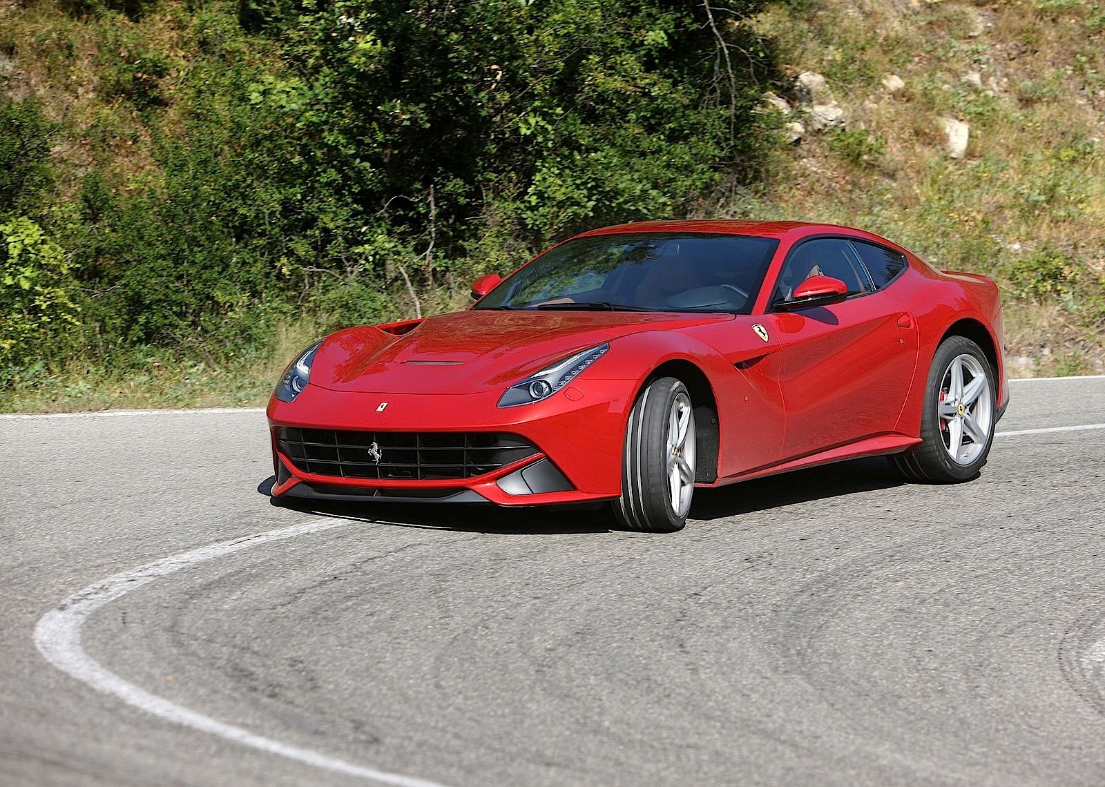 Wallpaper #uHOAgY4BFI5NbQksEhiC59 Ferrari F12 Berlinetta Specs Photos 2012 2013 2014 2015