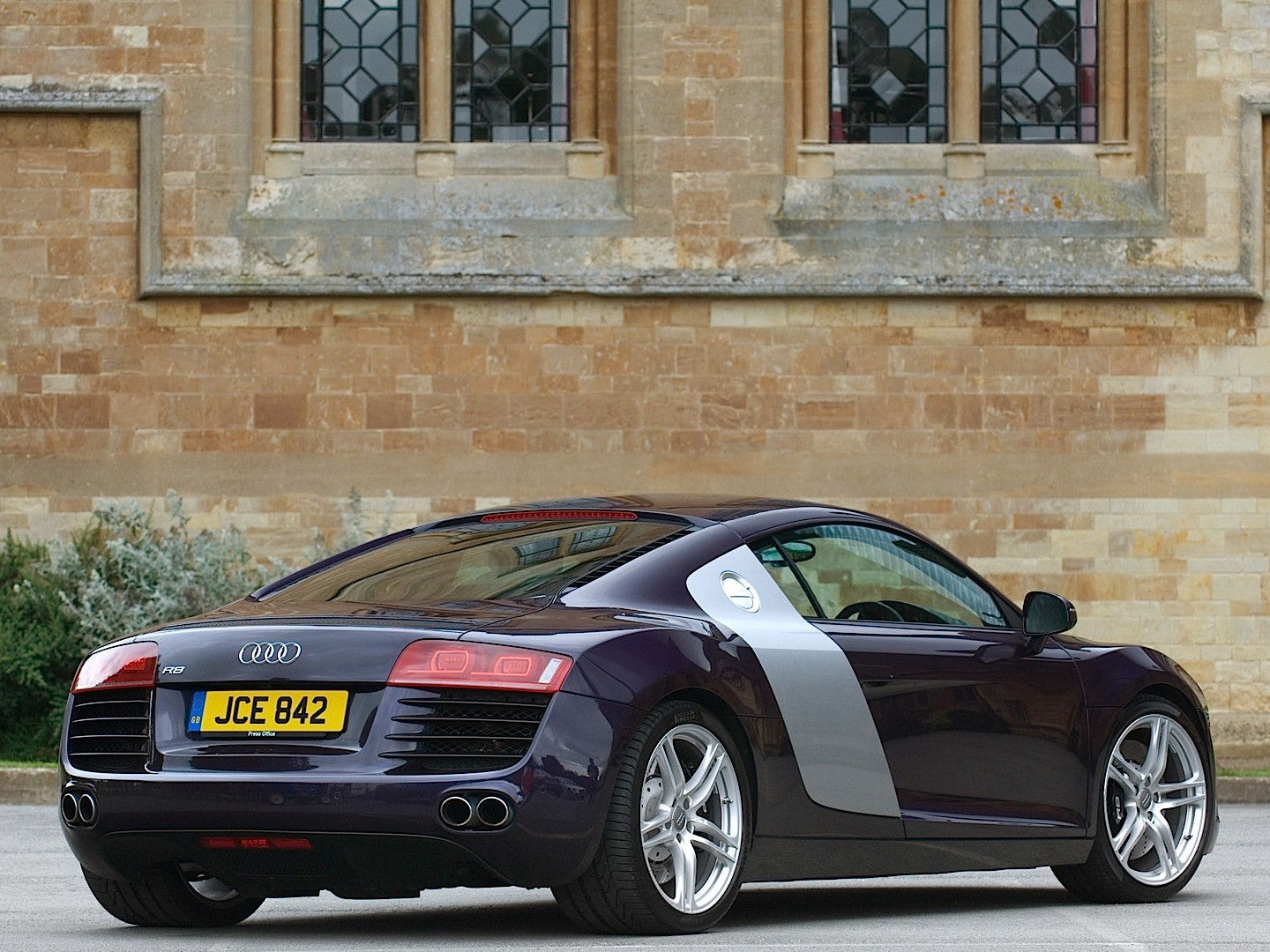 Wallpaper #Pmg_GJMBSpphPi3-AhLi195 2007 Audi R8 Specs Photos Autoevolution