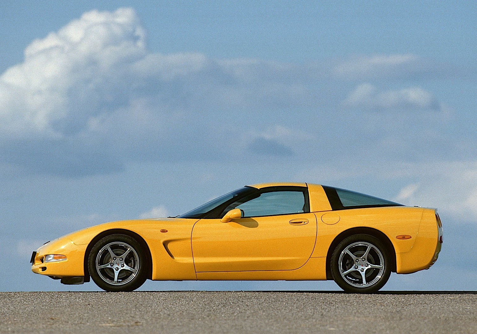 Wallpaper #52cXBZMBSpphPi3-zrrm43 I Was Never a Vette Guy but This Has Been a Great Track Car C5z R
