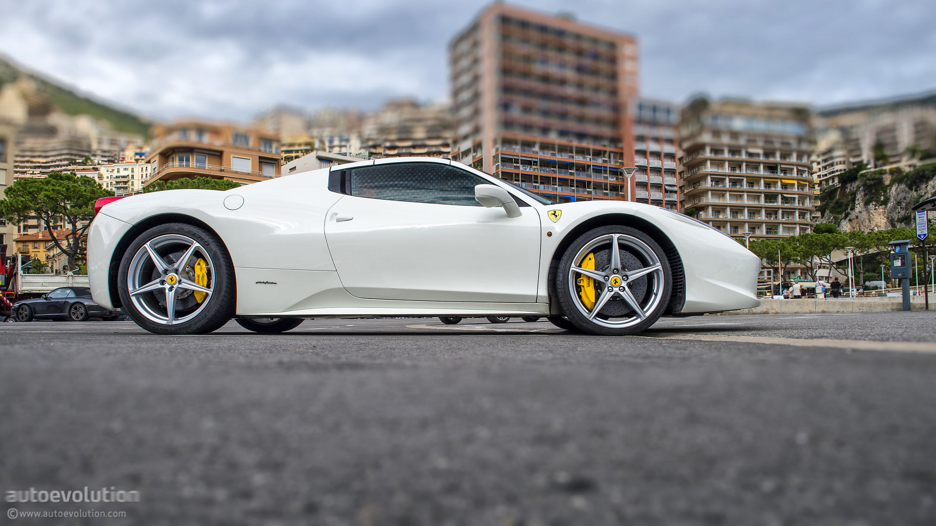 Wallpaper #QxeWPpMBPLD5_VEN2OBv15 Ferrari 458 Spider Review Autoevolution