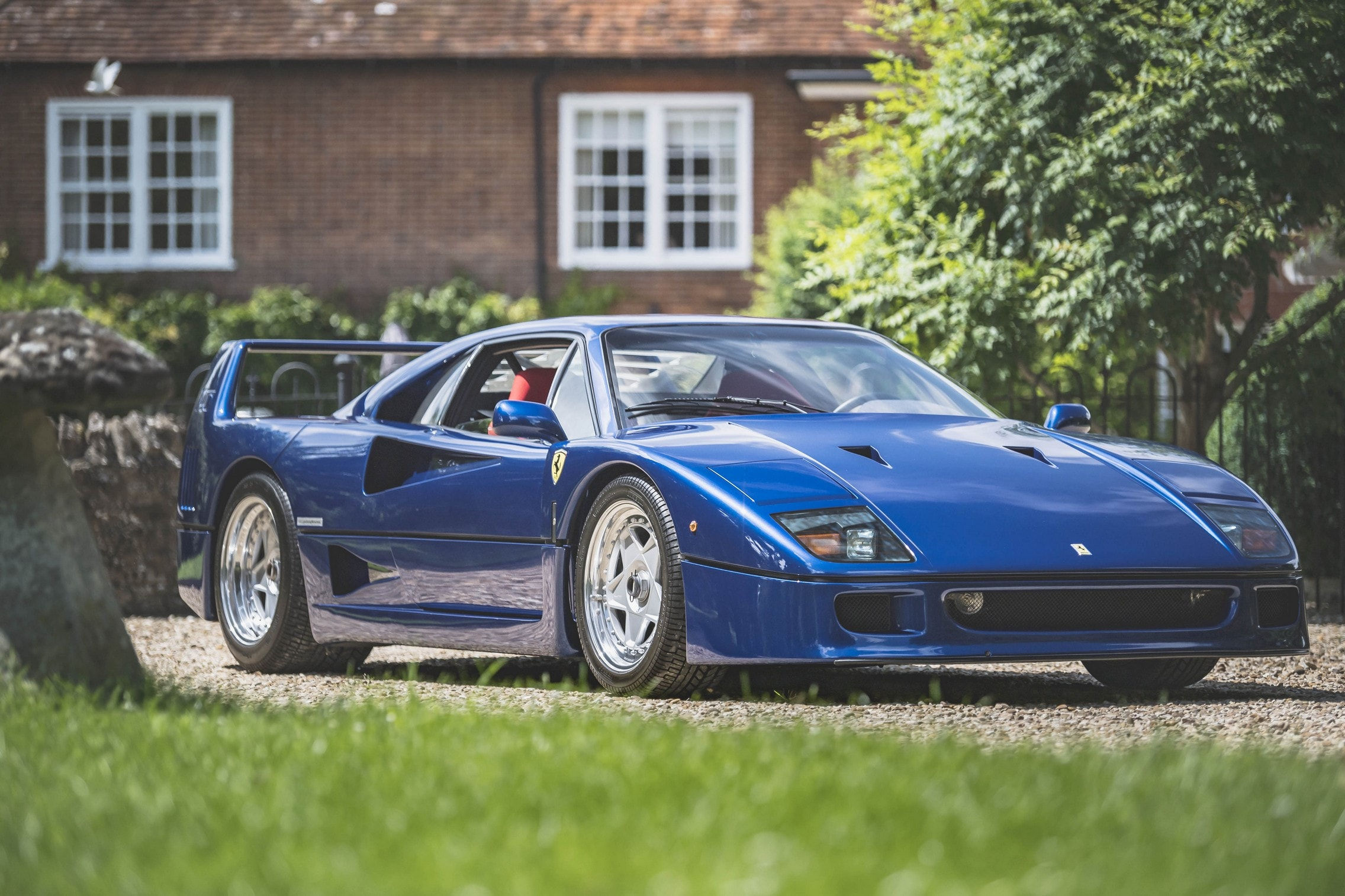Wallpaper #6wO5ZJMBpyOg8YnEC9ci1 Bespoke 1989 Ferrari F40 Blu is Up for Grabs if Only for a Very