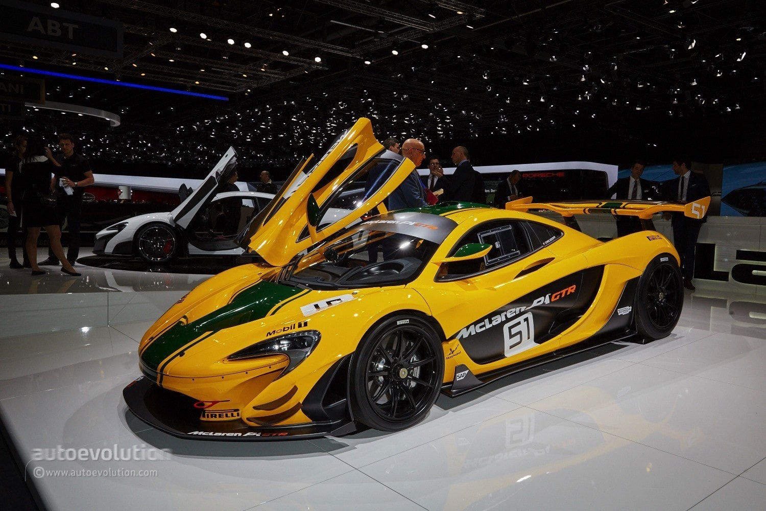 Wallpaper #dmiXHpMBSpphPi3-3yks354 Lanzante Motorsport to Create Road Legal Version of the Mclaren P1 GTR