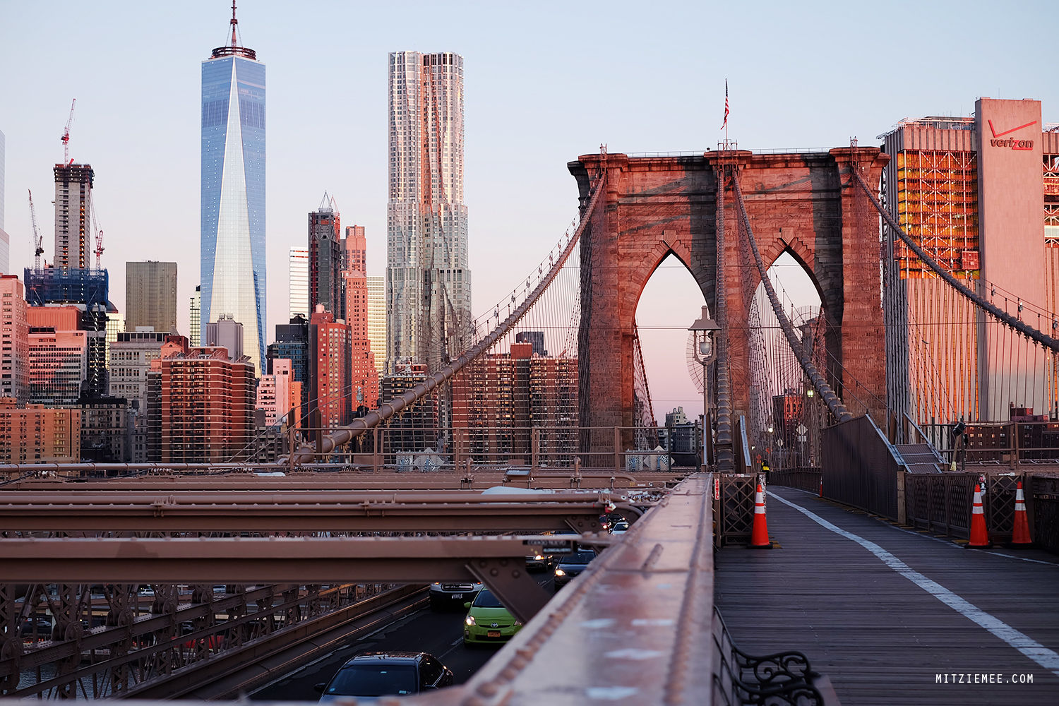 Wallpaper #66e34 Brooklyn Bridge in New York the Iconic Crossing Between Manhattan and