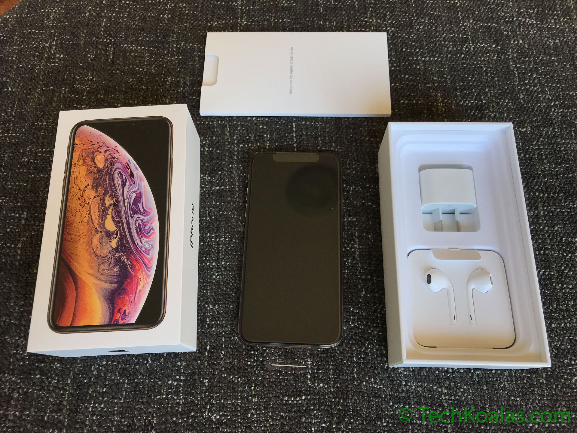 Wallpaper #vWds8ZIBSpphPi3-YWuR96 iPhone Xs Gold 512 Gb Unboxing Whats in the Box Techkoalacom