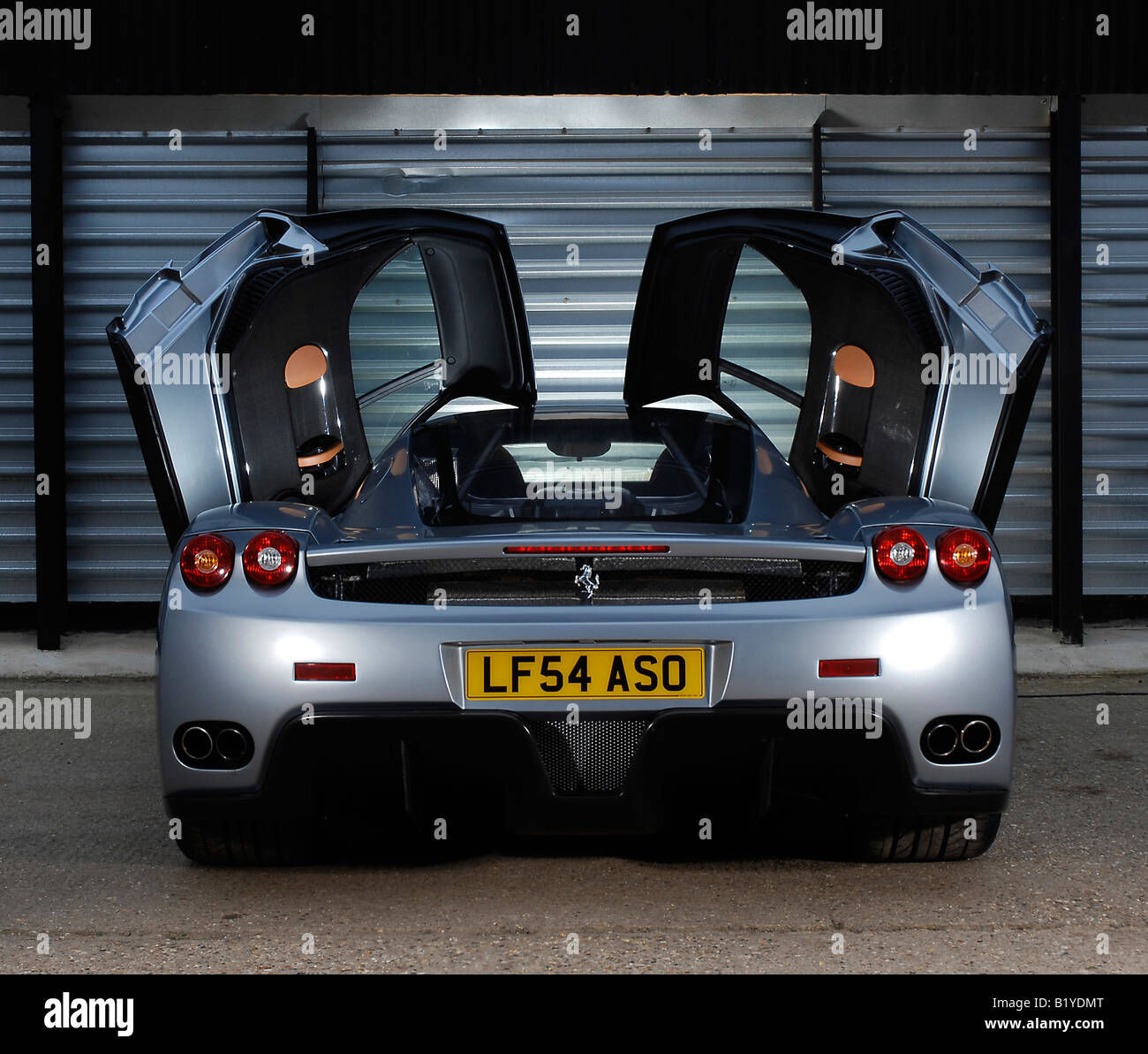 Wallpaper #jX2B8I4Bnwiau_P6HAZM30 Ferrari Enzo 2003 Stock Photo Alamy