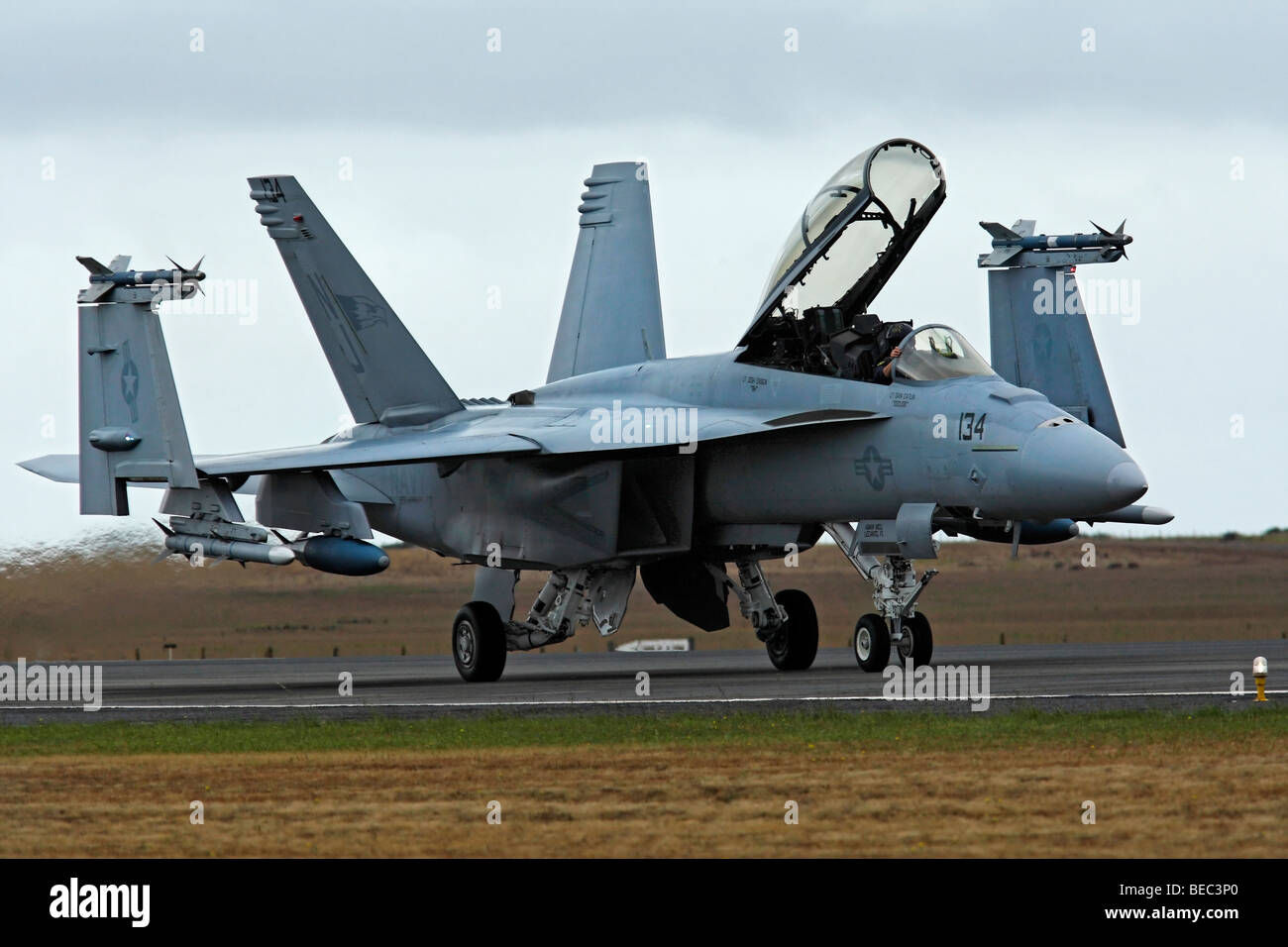 Wallpaper #uGcECpMBSpphPi3-SdKw30 Super Jet Fighter Decor Di Design