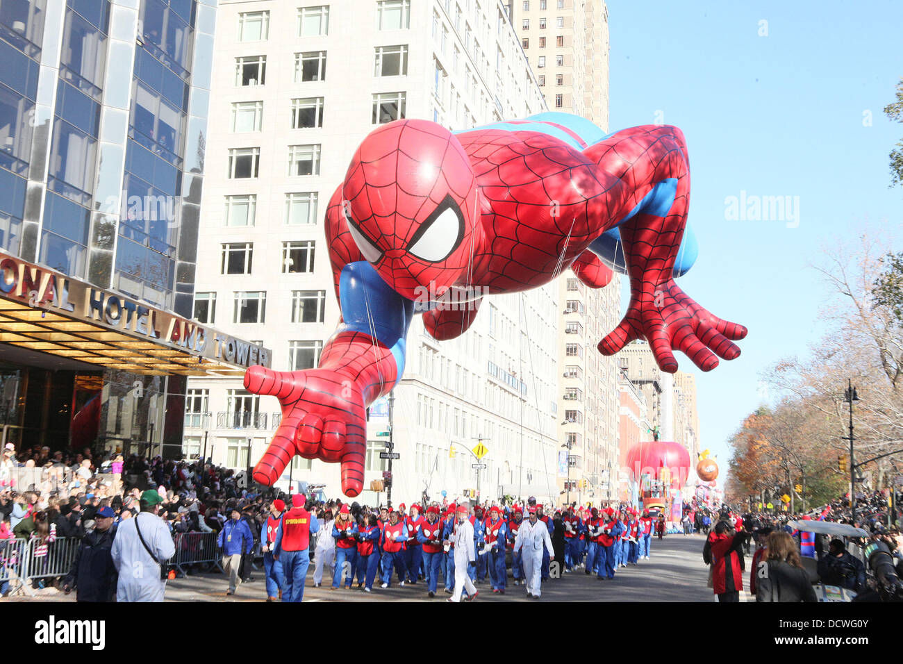 Wallpaper #MDHaNZMB5zzyi_yY3VhD171 Spider Man Balloon Float at Macys 85th Annual Thanksgiving Day Parade