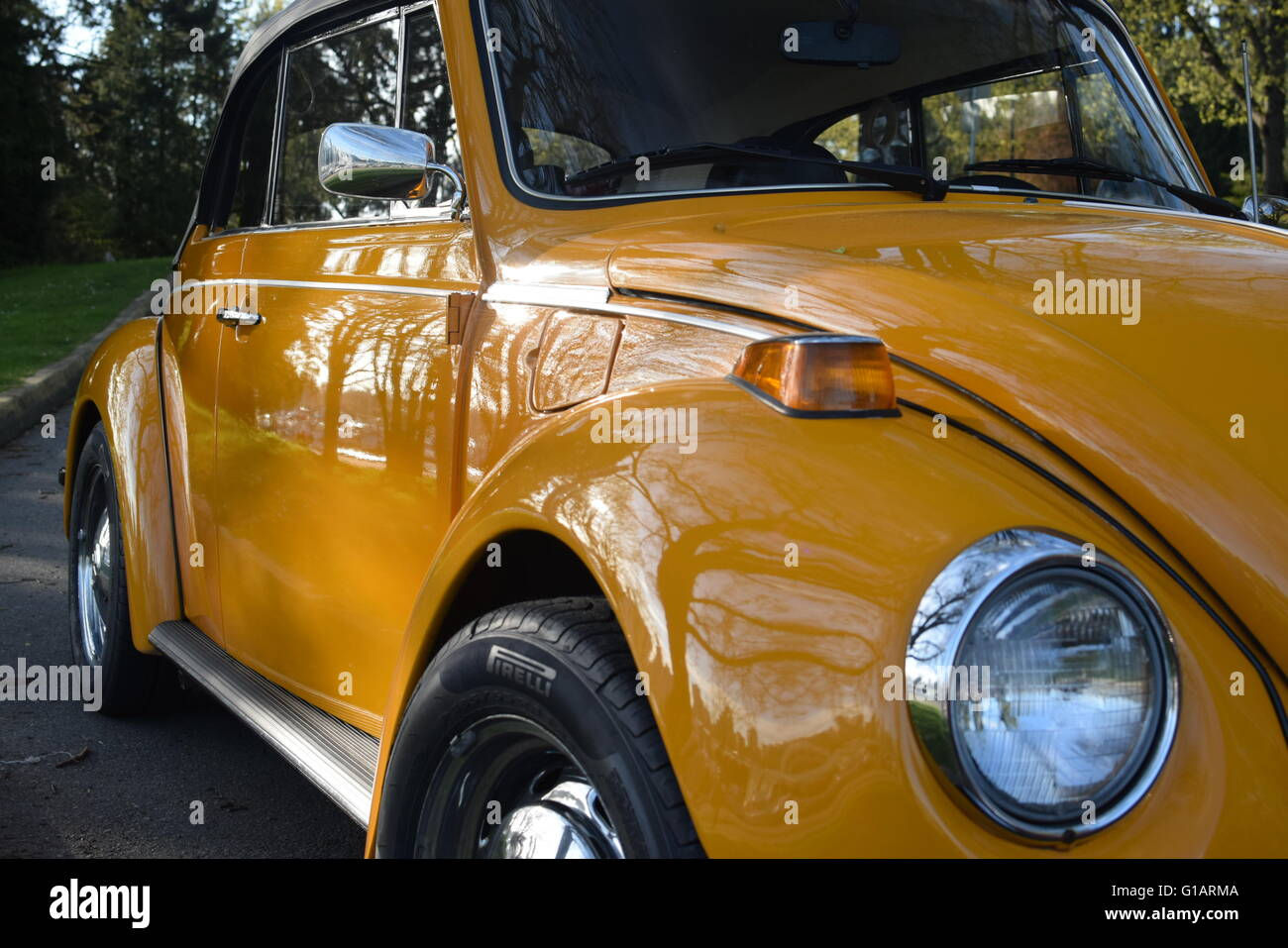 Wallpaper #ugNJZpMBpyOg8YnEf9pd175 Old School Car Stock Photo Alamy