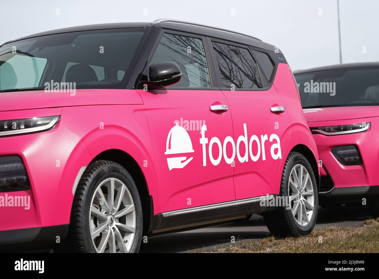 Wallpaper #vfRxOZMBKFX8bn3r-HaT200 Foodora Signs Hi Res Stock Photography and Images Alamy