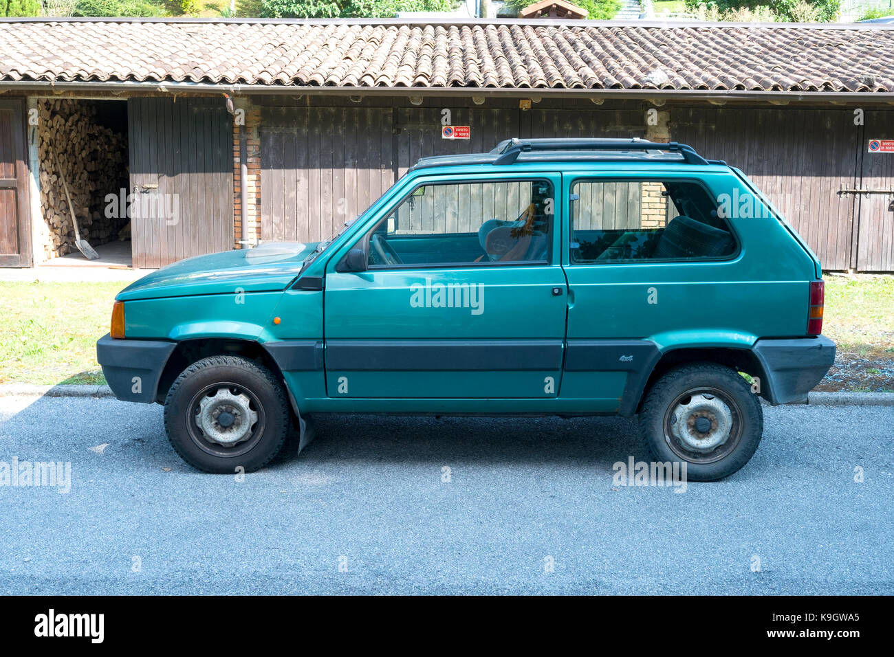 Wallpaper #qWcDAZMBSpphPi3-7aiY89 Fiat Panda Hi Res Stock Photography and Images Alamy