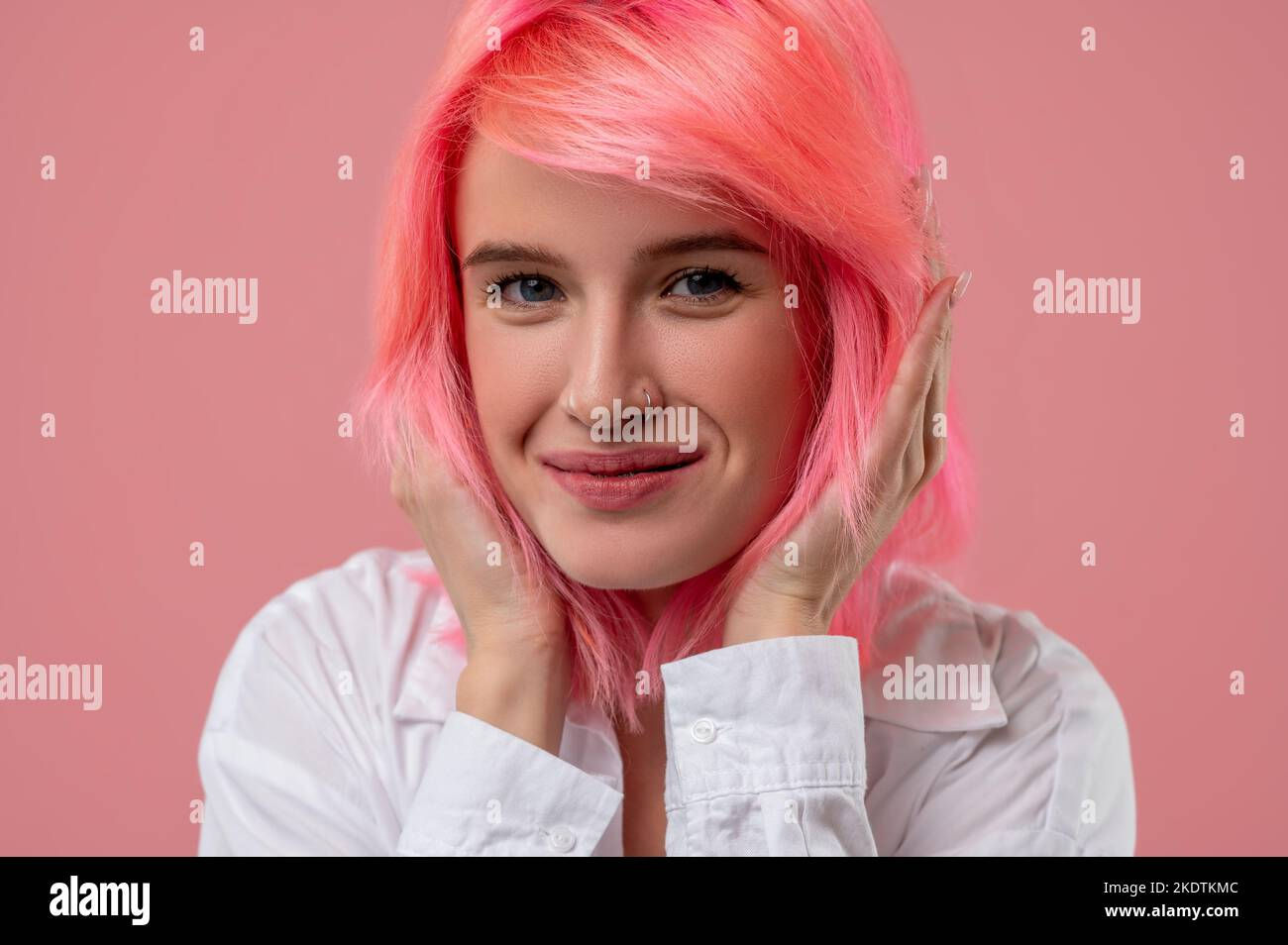 Wallpaper #OmeU-JIBSpphPi3-QYpX262 Happy Cute Pink Haired Girl Smiling at the Camera Stock Photo Alamy
