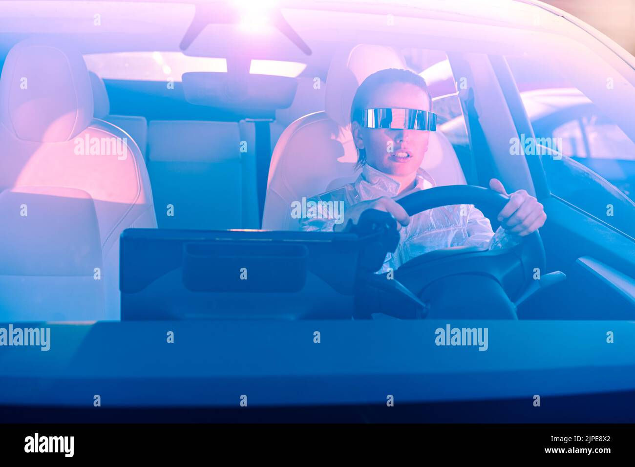 Wallpaper #1WiwJJMBSpphPi3-tDkd77 Fashion Cyberpunk Girl Driving a Supercar Woman with Futuristic