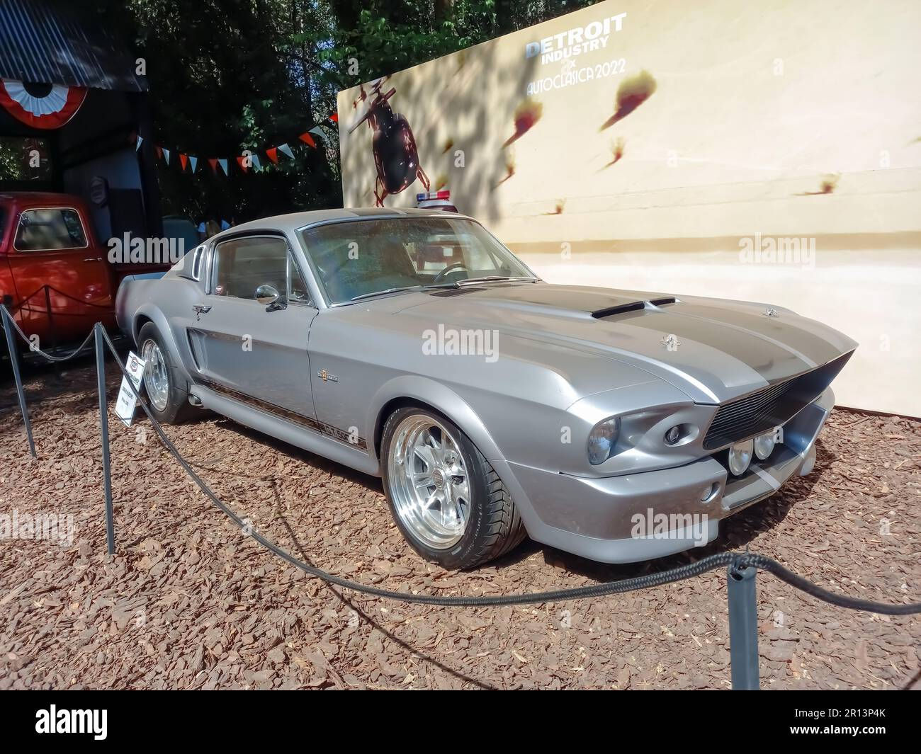 Wallpaper #G0C3L5MBJhL2WPbaxL7T40 A Replica of the Eleanor Mustang from the Film Gone in 60 Seconds 2000