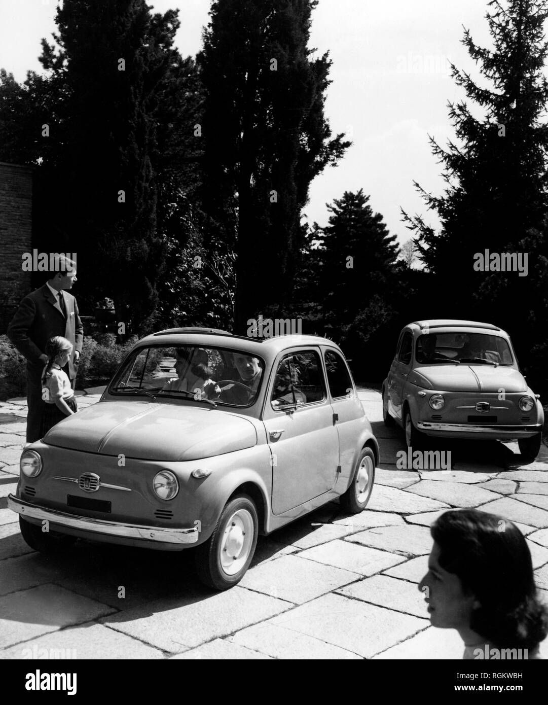 Wallpaper #36e02 Violet Fiat 500 Car Stock Editorial Photo 3290162 Clashot 85352234