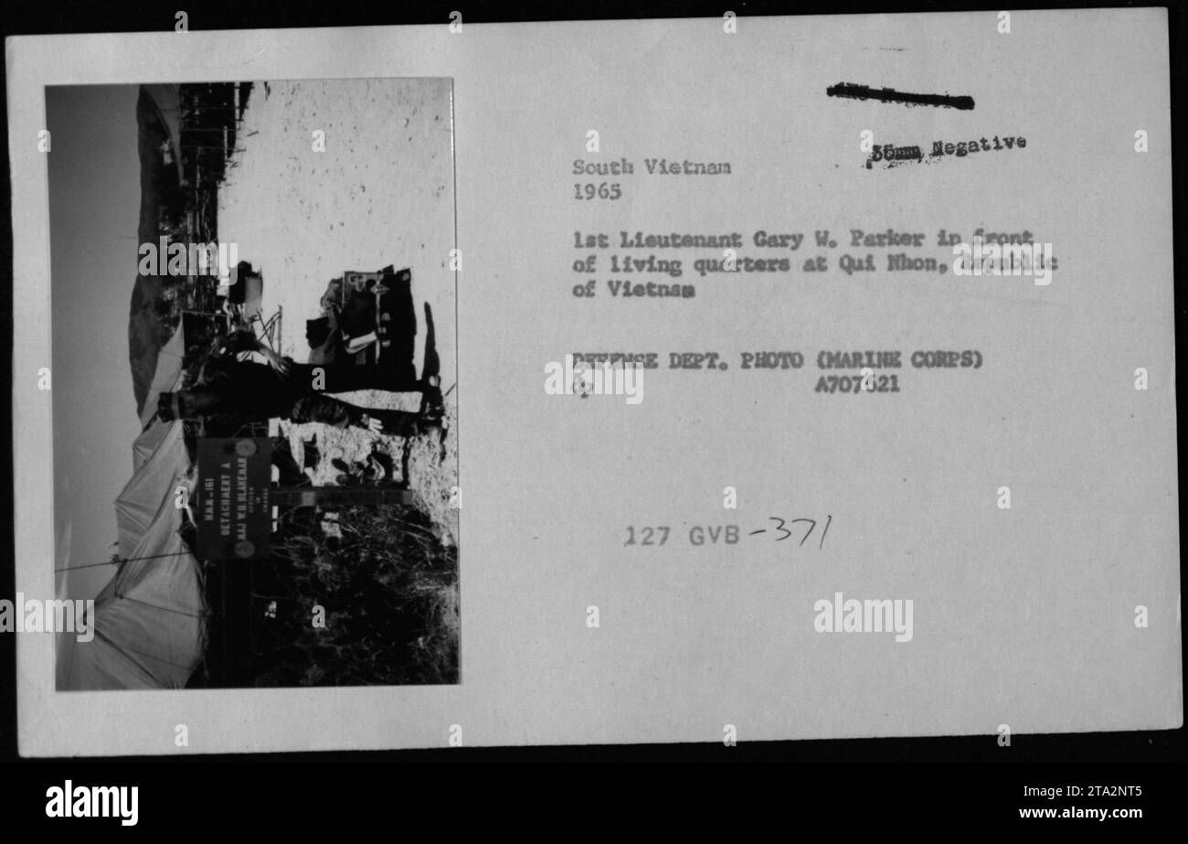 Wallpaper #_GdcDpMBSpphPi3-9um5165 Vietnamese Civilian Life During Vietnam War Black and White Stock