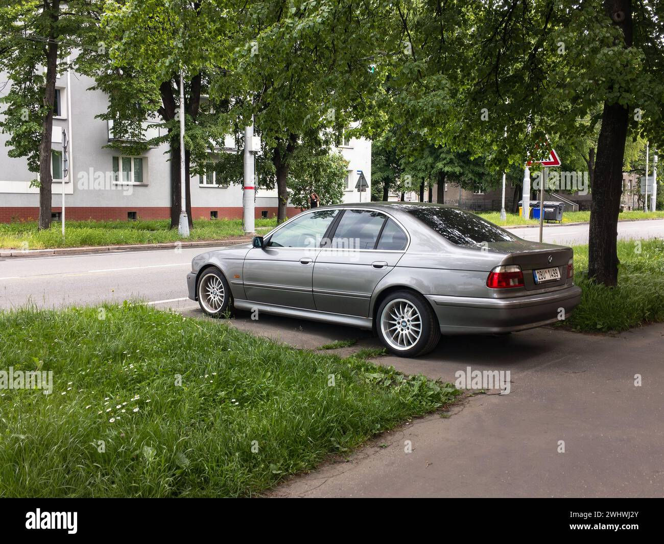 Wallpaper #awMQZpMBpyOg8YnEadqZ239 Ostrava Czech Republic May 23 2023 Silver BMW 5 Series E39 Saloon