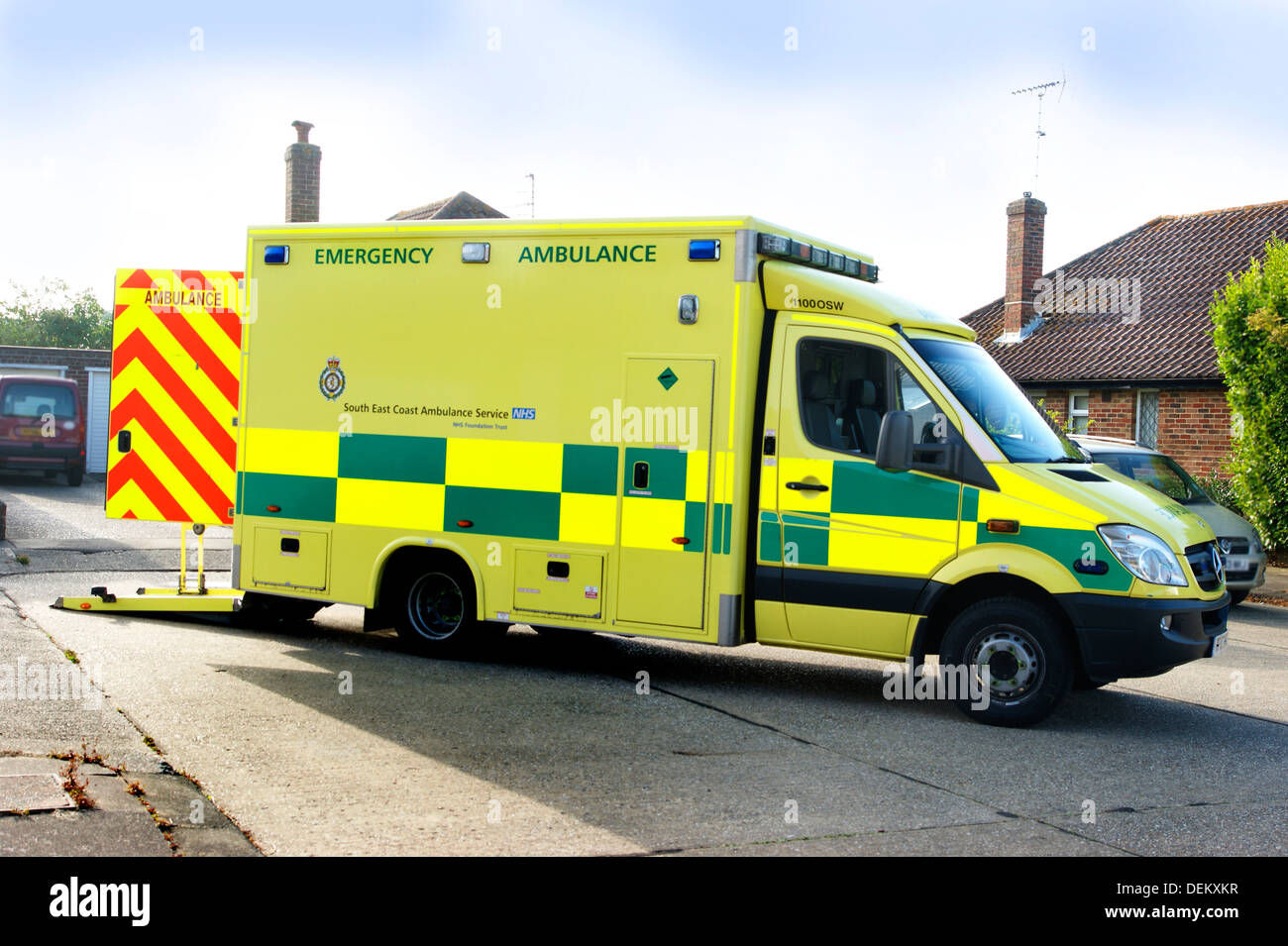 Wallpaper #xGfjC5MBSpphPi3-X9uq386 Paramedic Unit Hi Res Stock Photography and Images Alamy