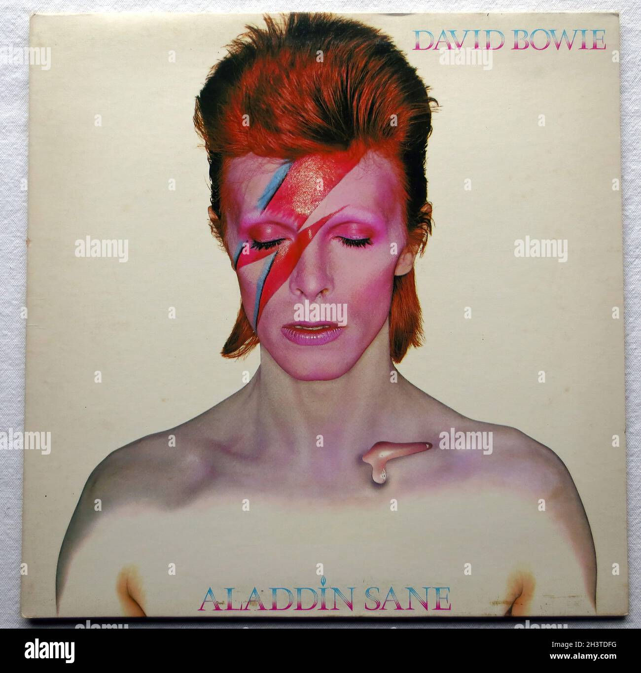 Wallpaper #7030a Aladdin Sane De David Bowie Cd Chez Libertemusic Ref123255141
