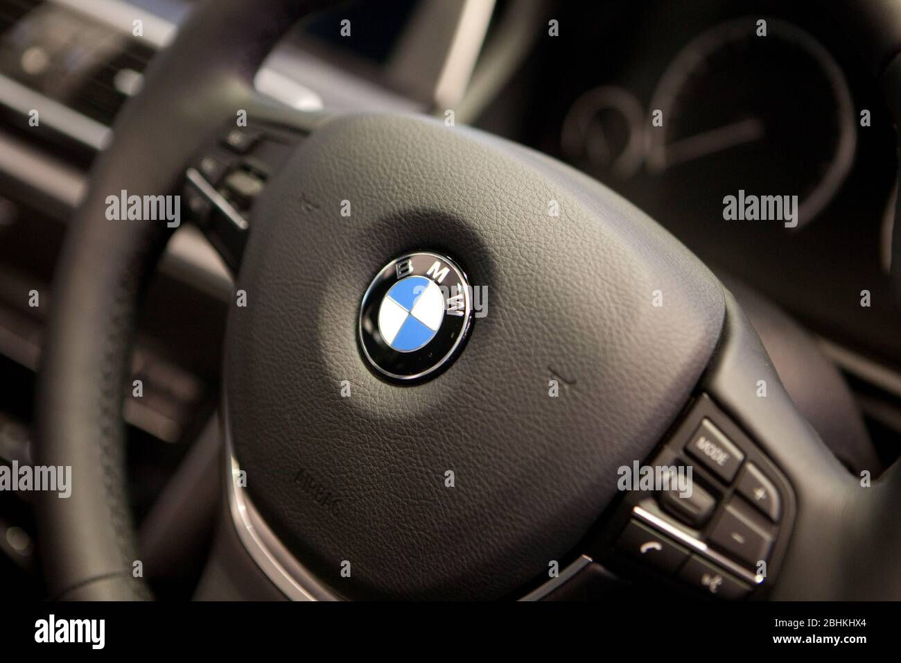 Wallpaper #2rir3JIBJvJKYCmEc_zi25 Interior of the BMW 5 Series GT Stock Photo Alamy