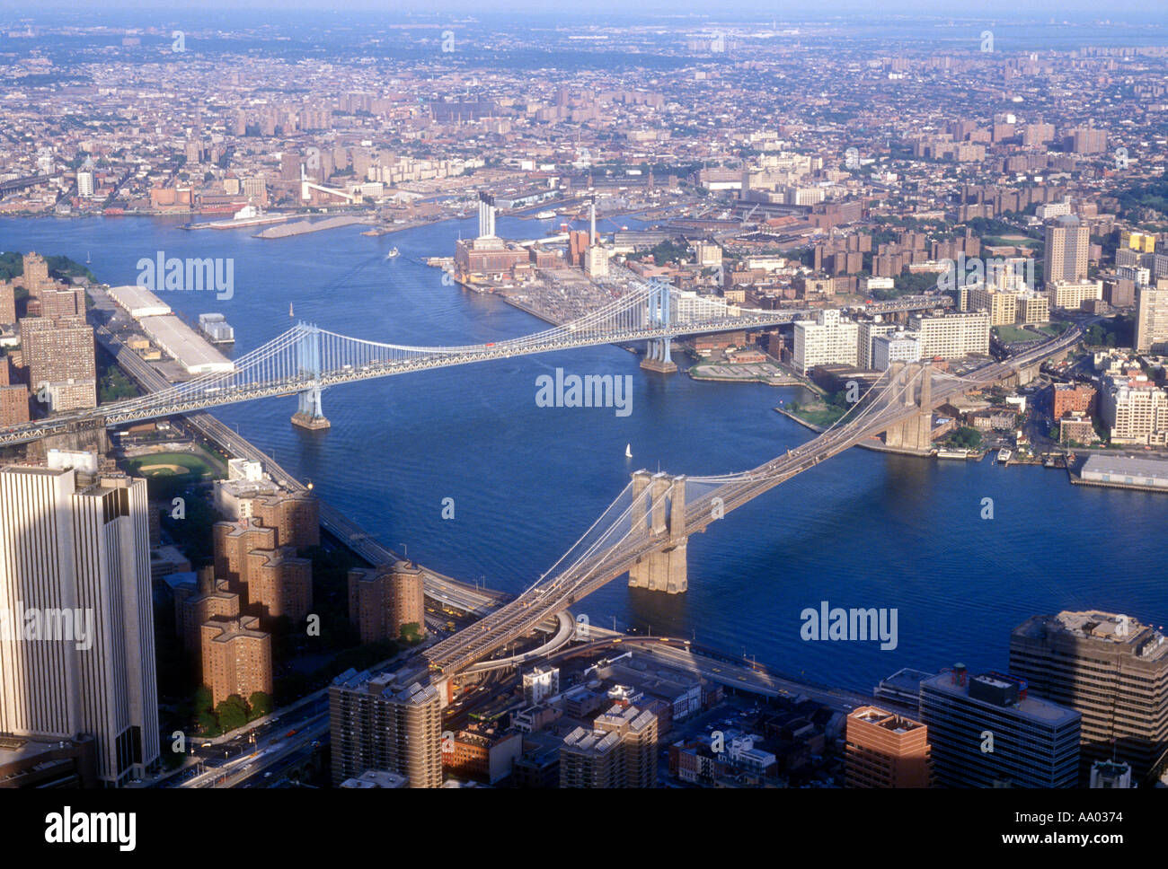 Wallpaper #66e34 Brooklyn Bridge in New York the Iconic Crossing Between Manhattan and