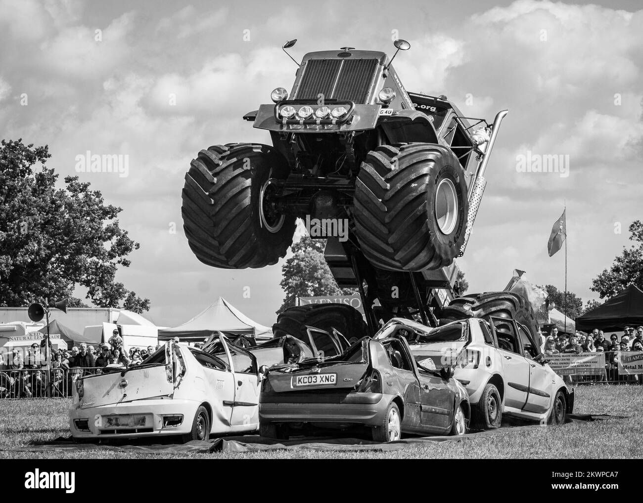 Wallpaper #8529d Spin Master Monster Jam Monster Jam Official Grave Digger Rev N