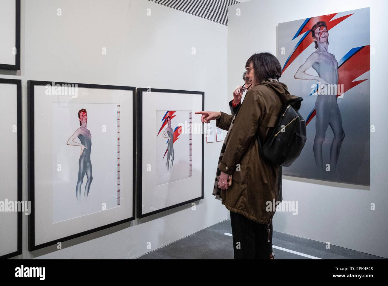 Wallpaper #7030a Aladdin Sane De David Bowie Cd Chez Libertemusic Ref123255141