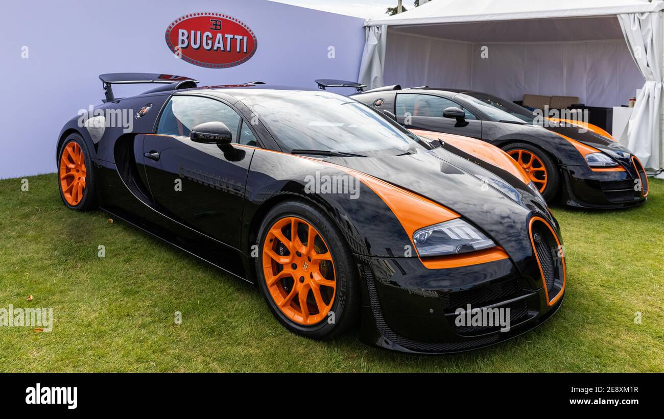 Wallpaper #Z2fa9ZIBSpphPi3-aIFt65 Bugatti Veyron Eb 164 on Display at the Salon Prive Held at Blenheim